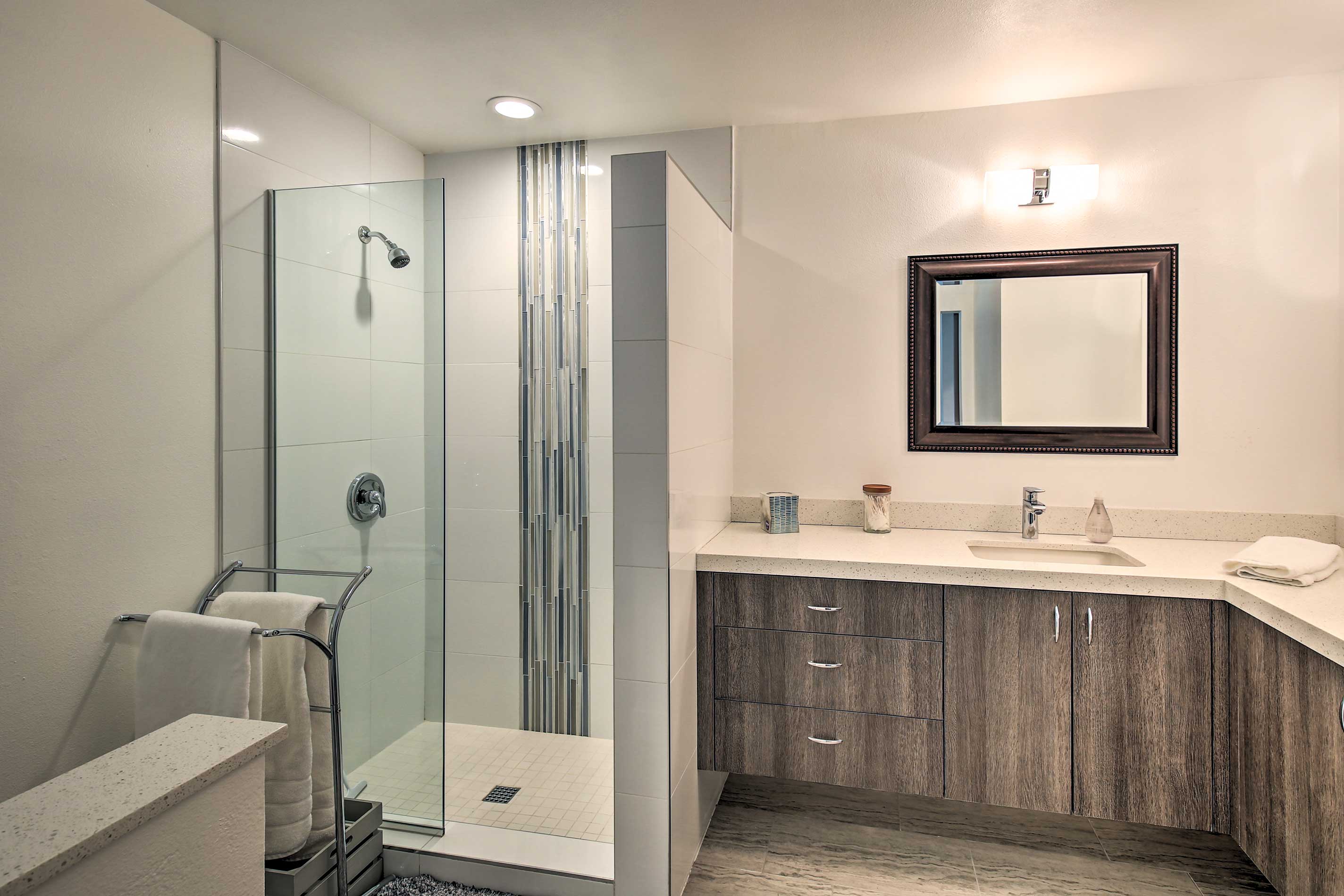 En-Suite Bathroom | Towels Provided