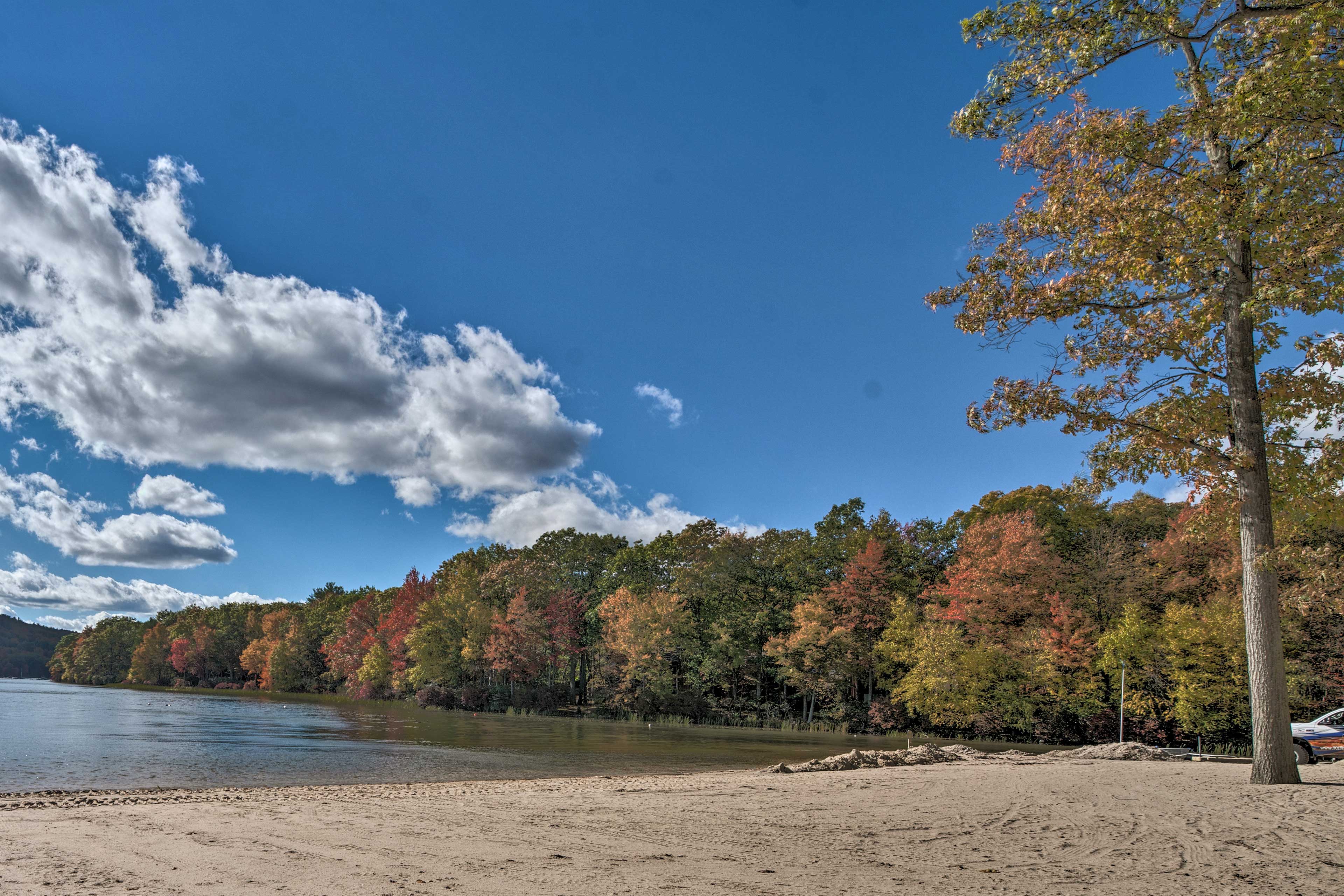 Community | Lake Beach