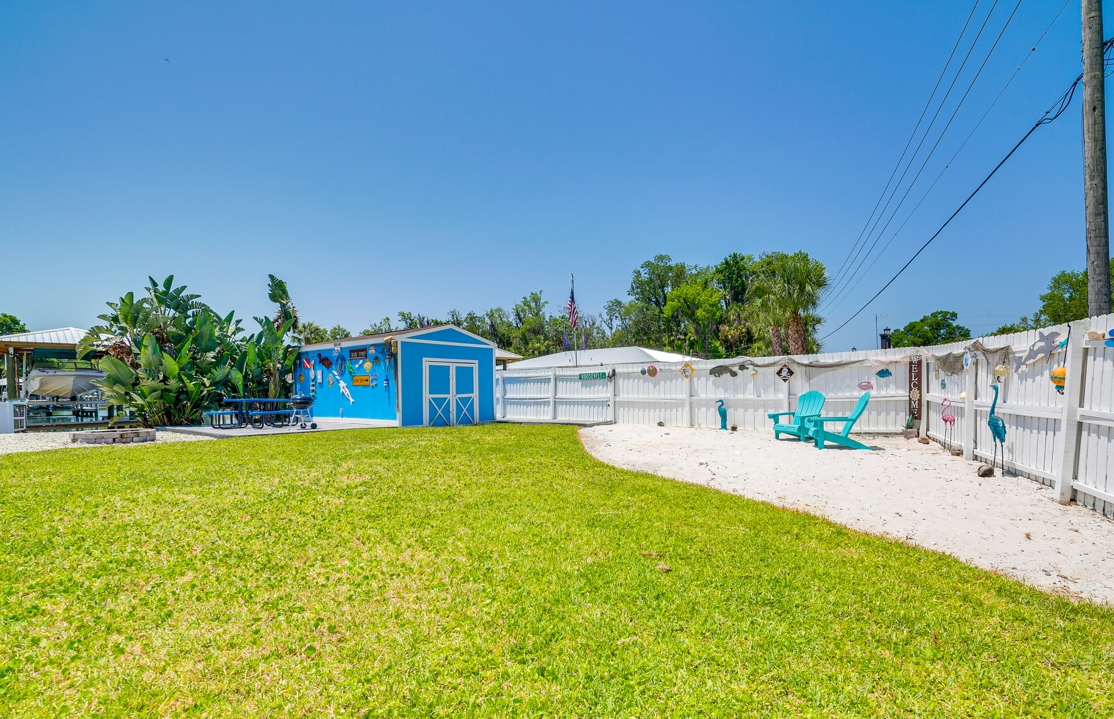 Yard | Grill | Outdoor Dining Area