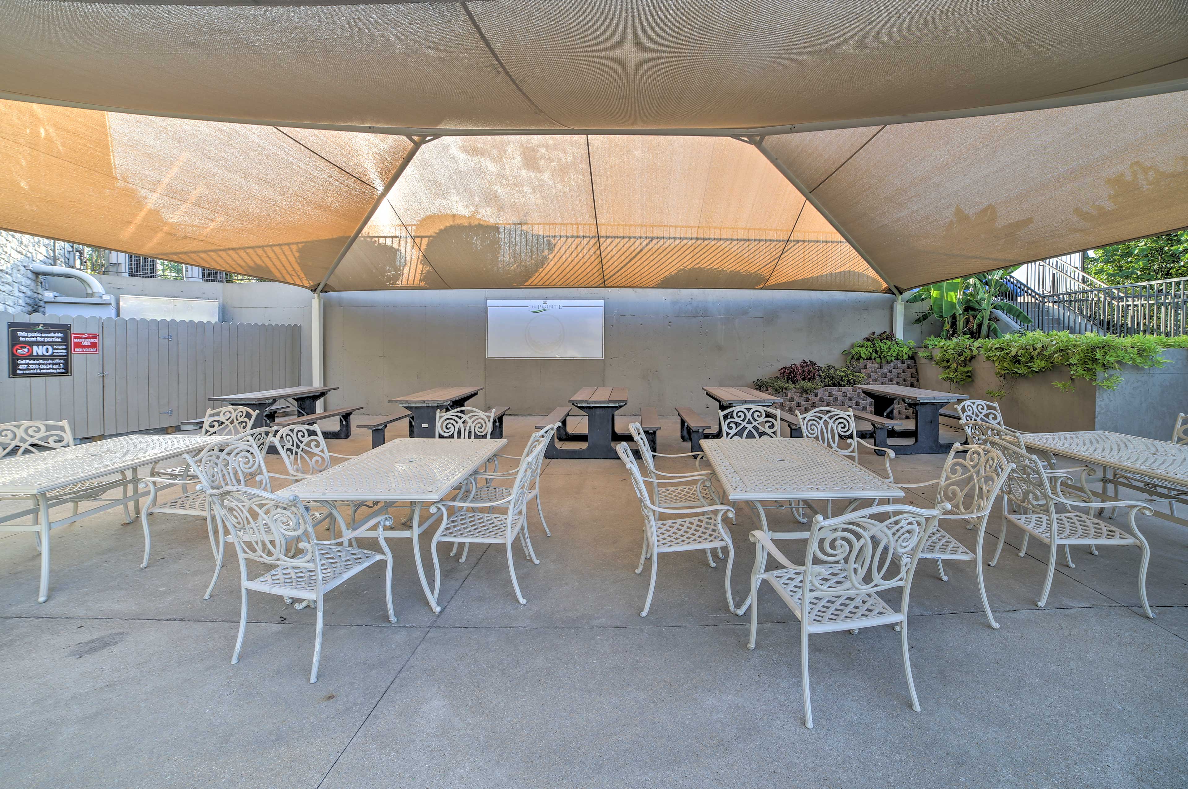 Dine outside at your leisure under the canopied communal dining area.