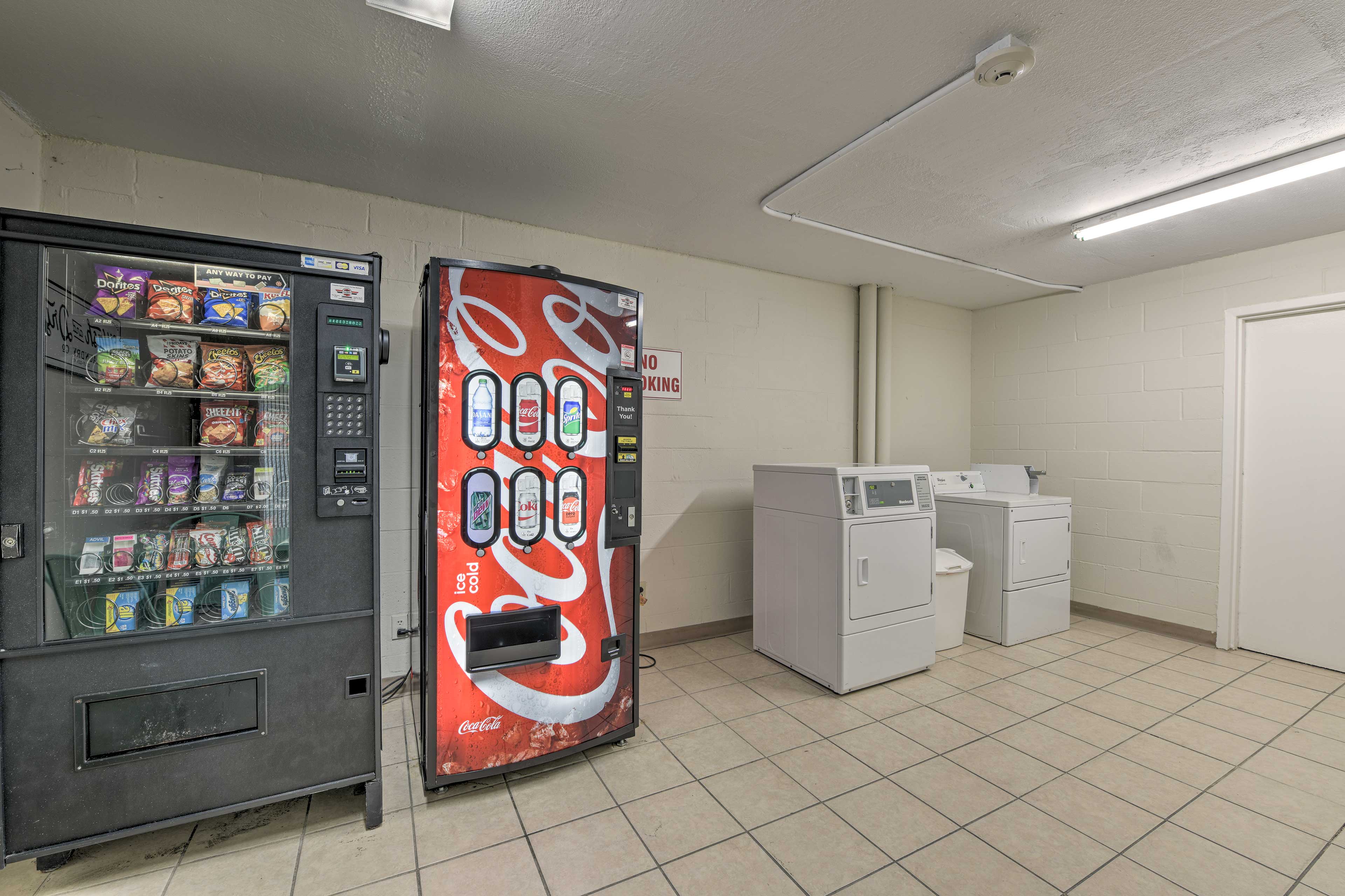 Community Amenities | Laundry Facility