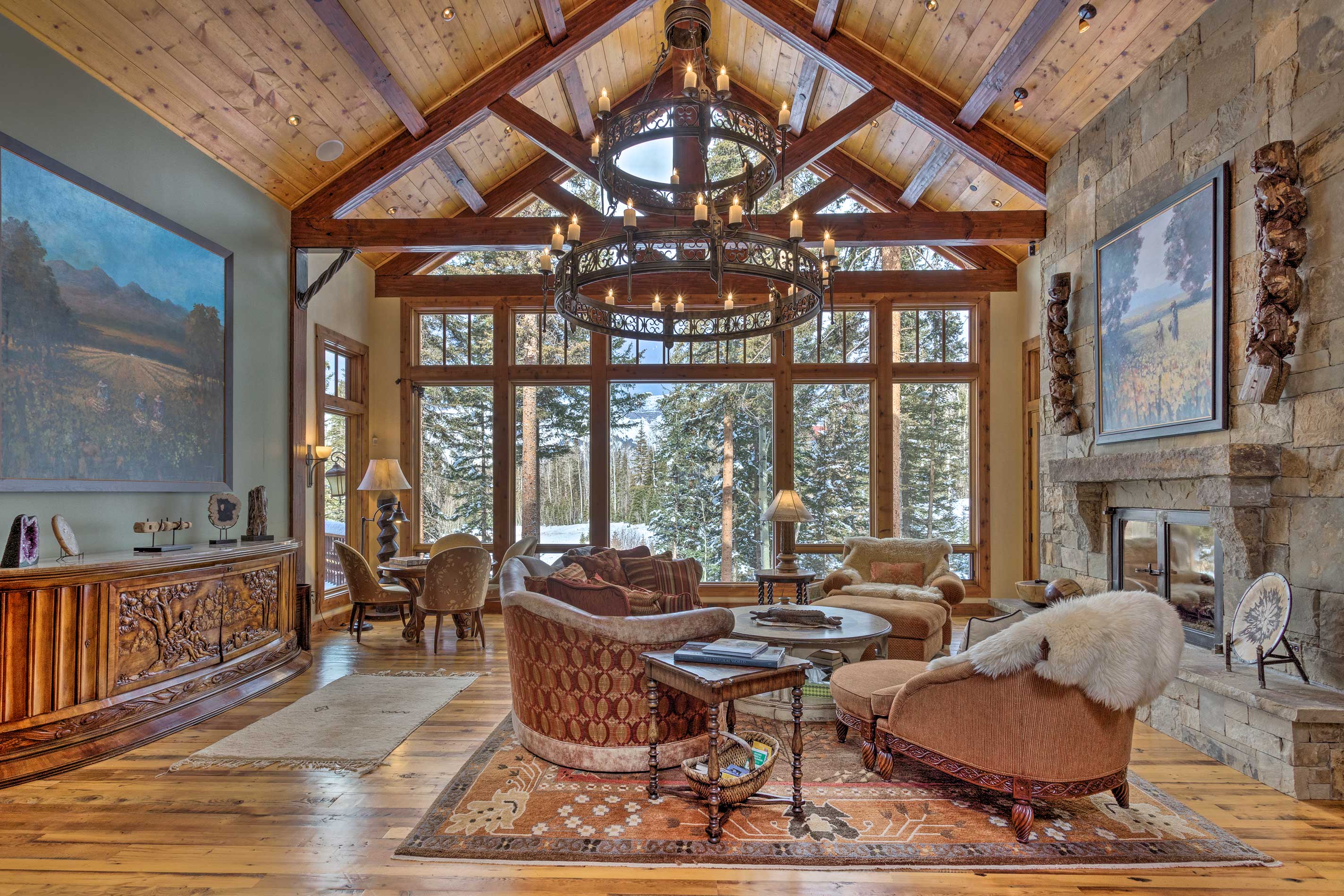 Welcome to your stunning Colorado home-away-from-home!