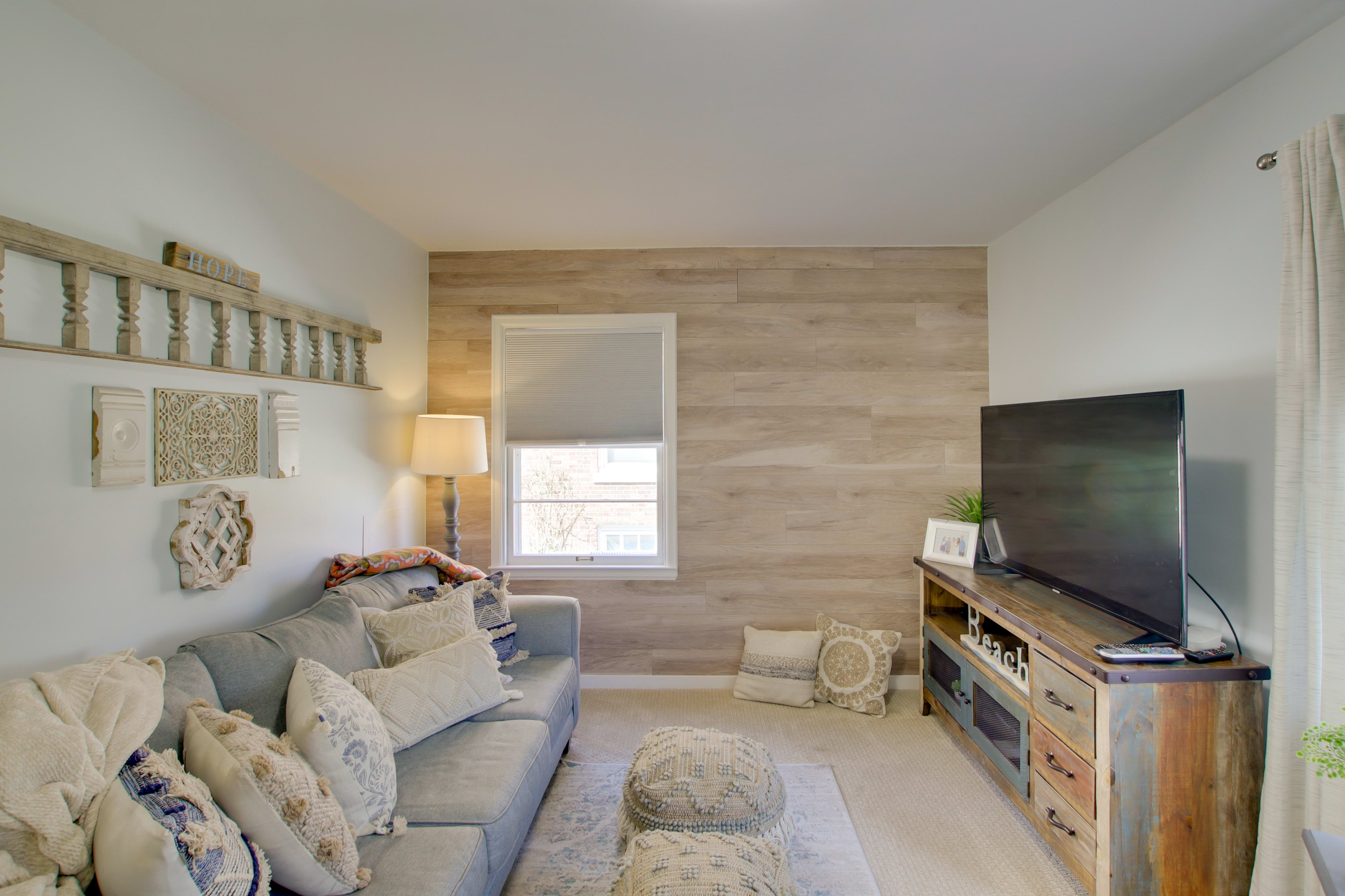 TV Room | Sleeper Sofa | Smart TV