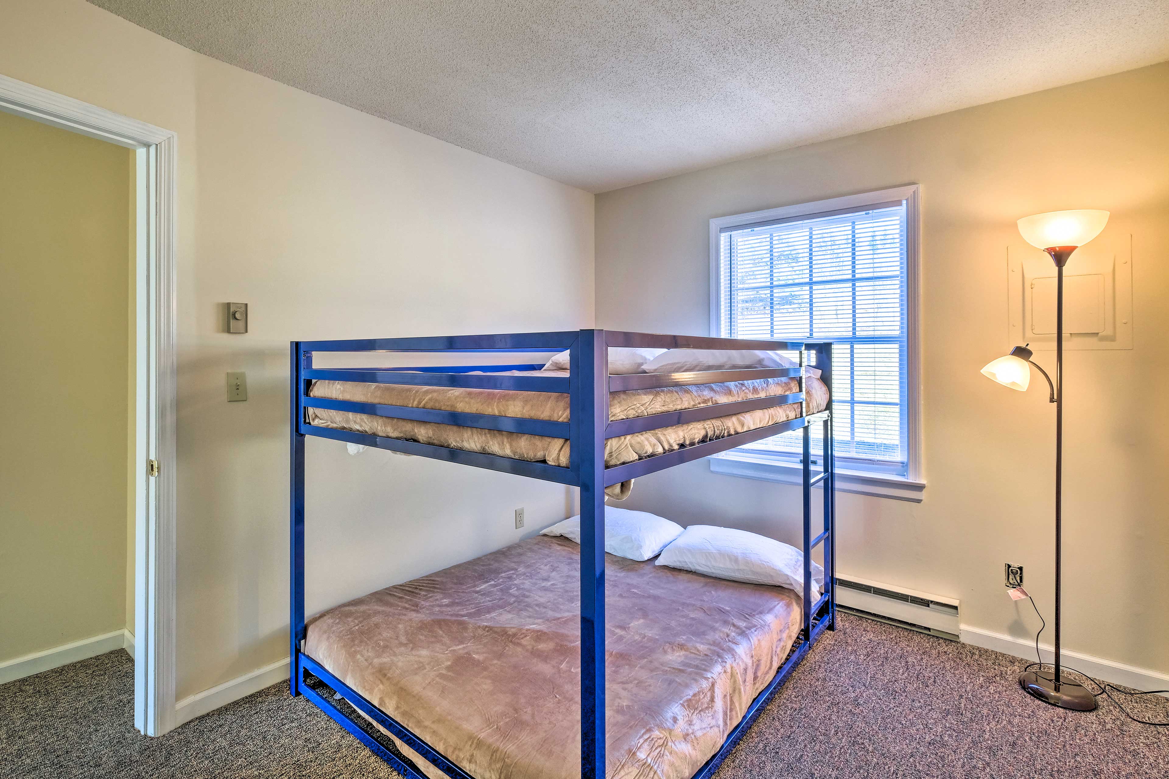 Bedroom 2 | Full Bunk Bed