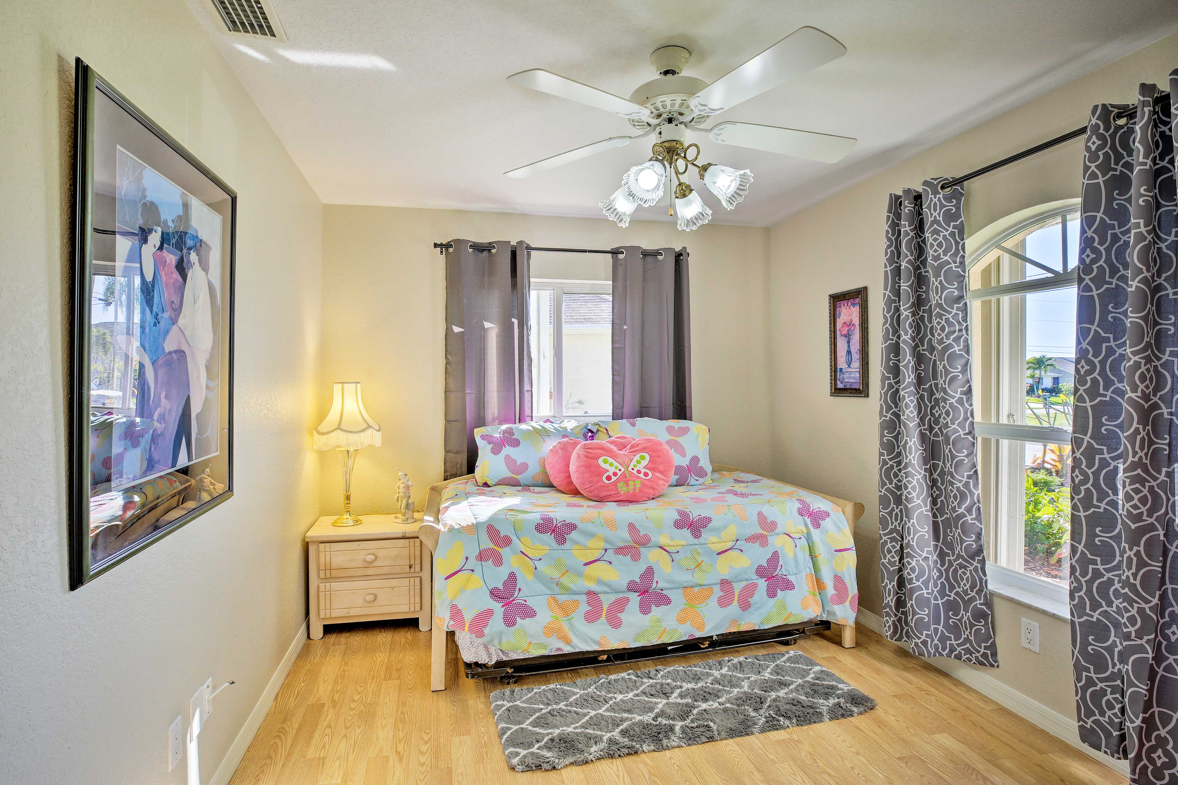 Bedroom 2 | Twin Bed w/ Twin Trundle | Linens Provided