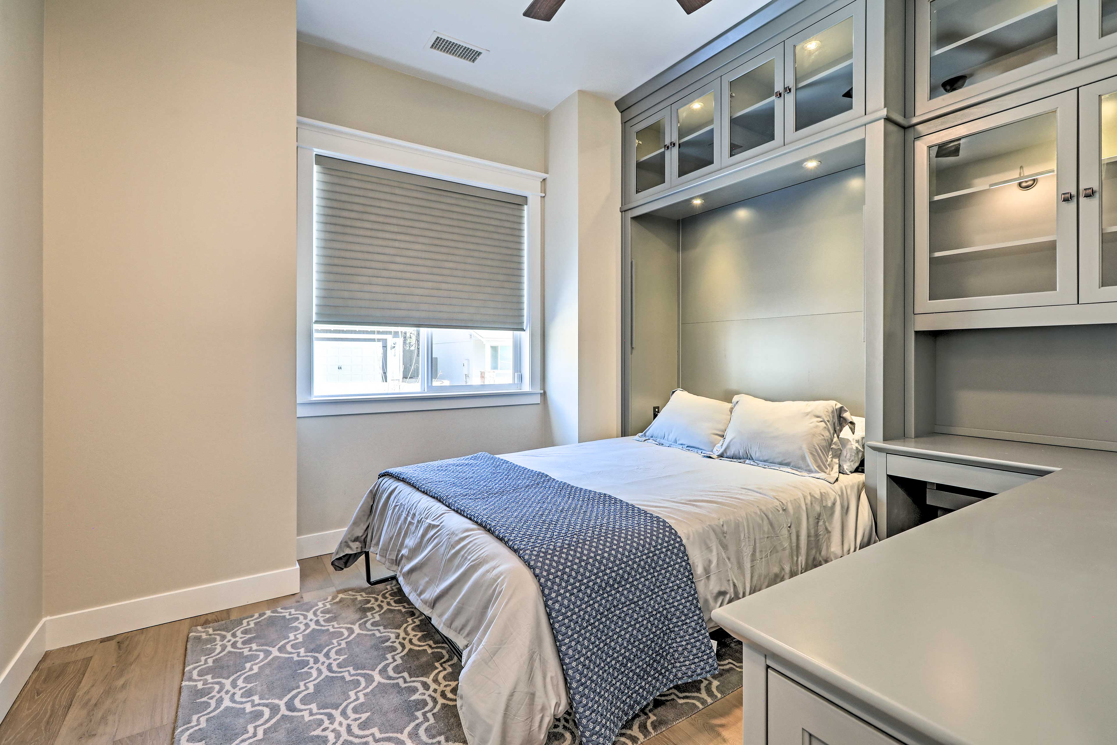 Bedroom 4 | Queen Murphy Bed