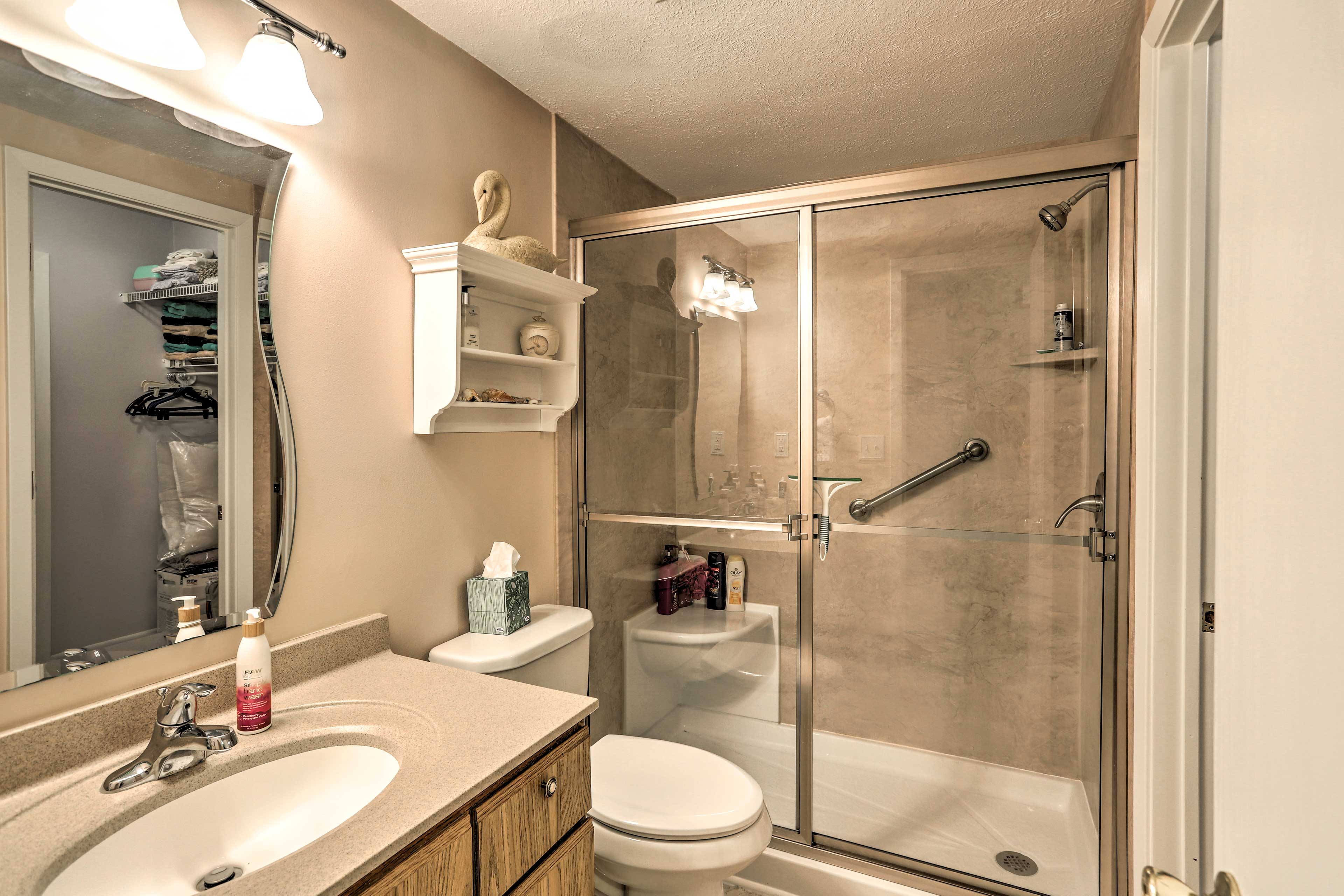 Full Bathroom | Towels & Linens Provided