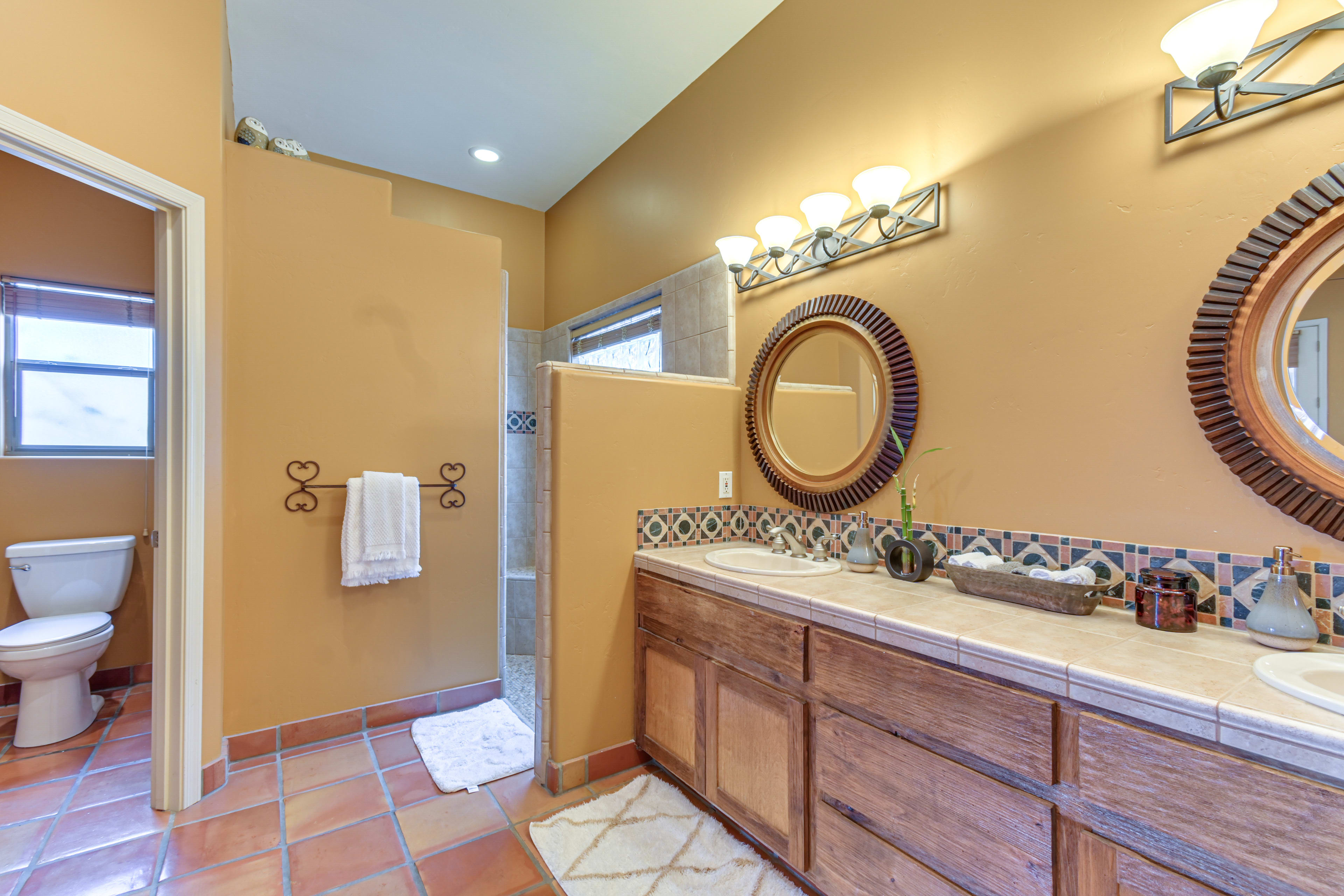 En-Suite Bathroom | Towels Provided