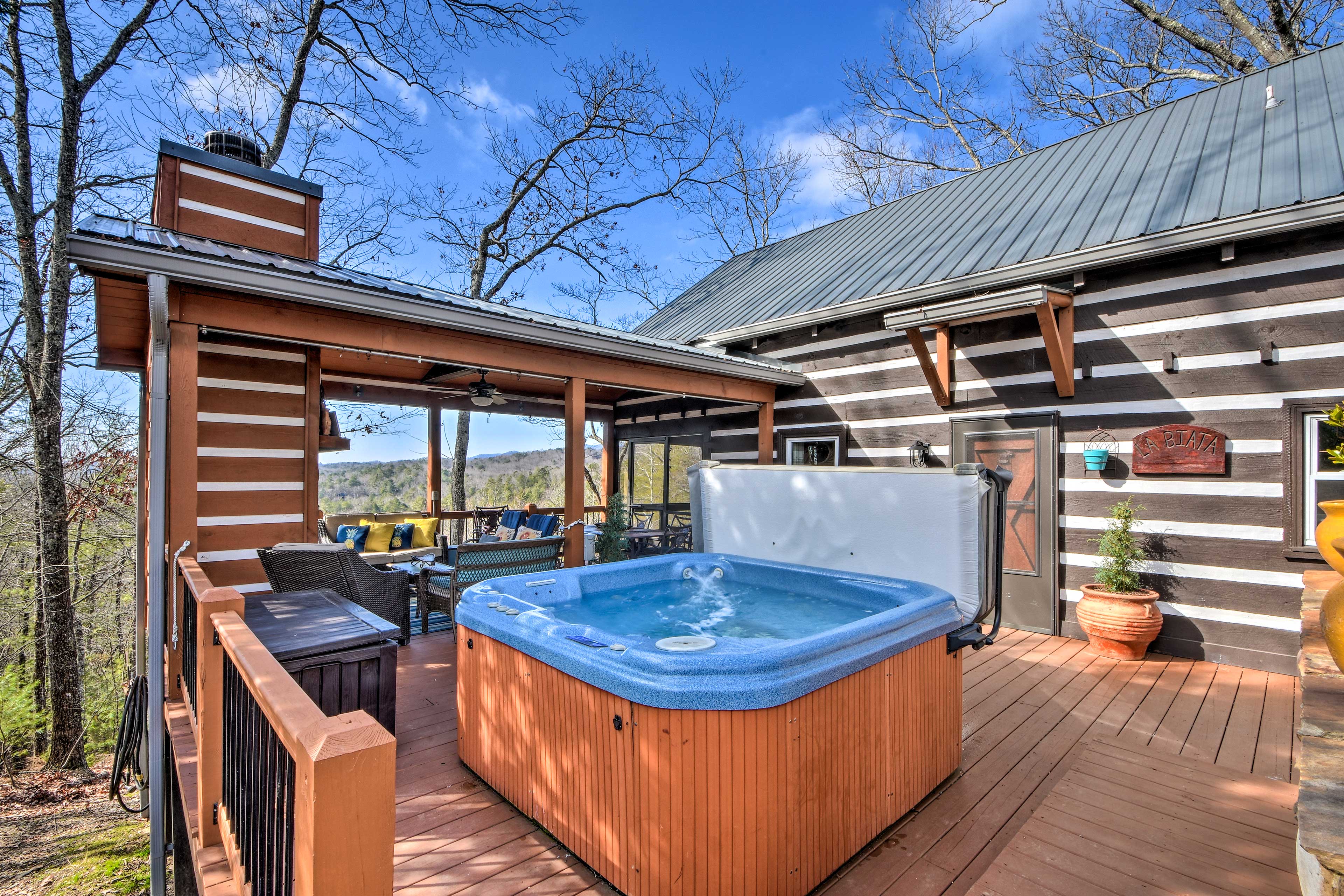 Deck | Private Hot Tub