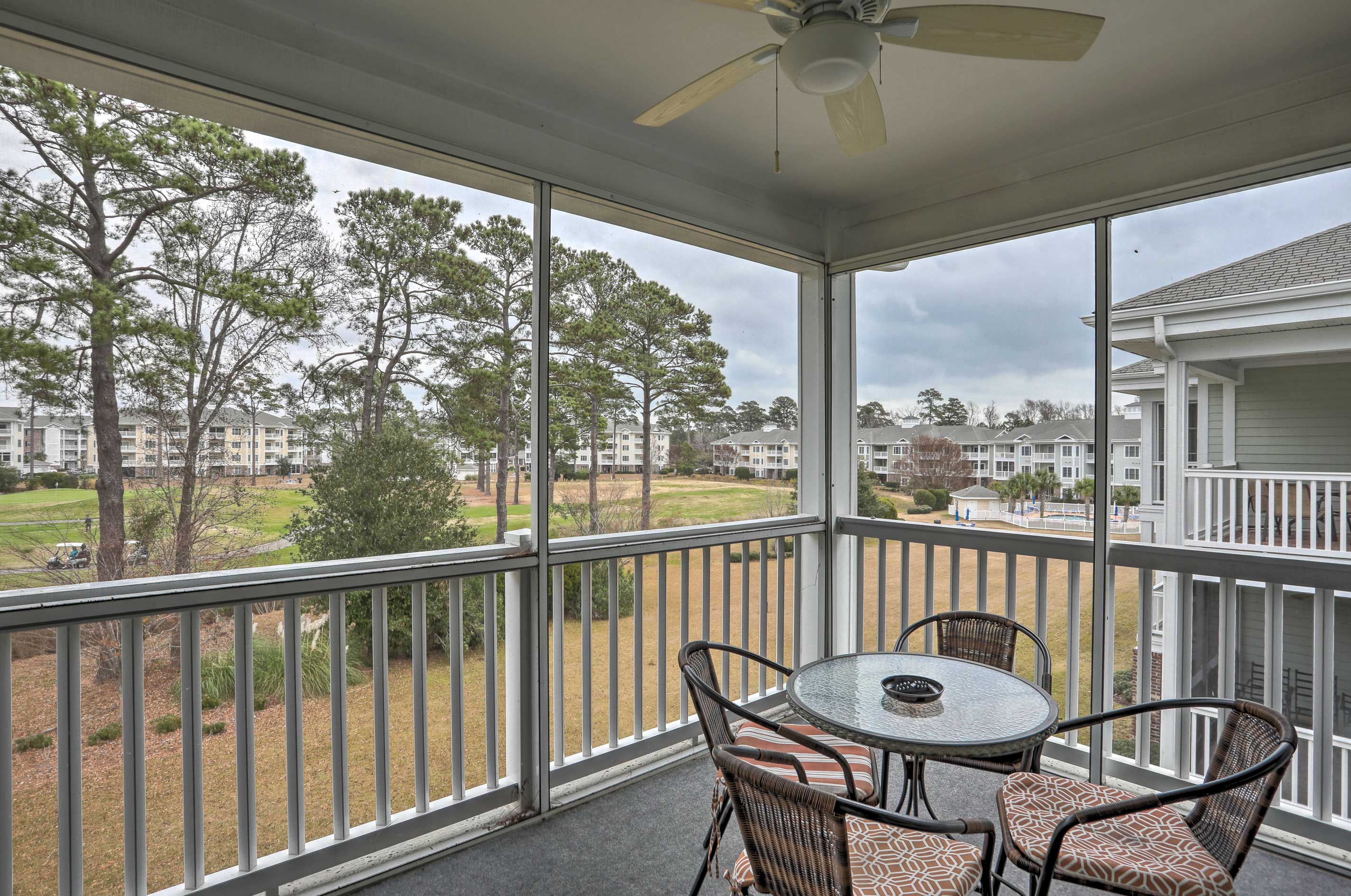 Screened Patio | Outdoor Dining | Golf Course Views