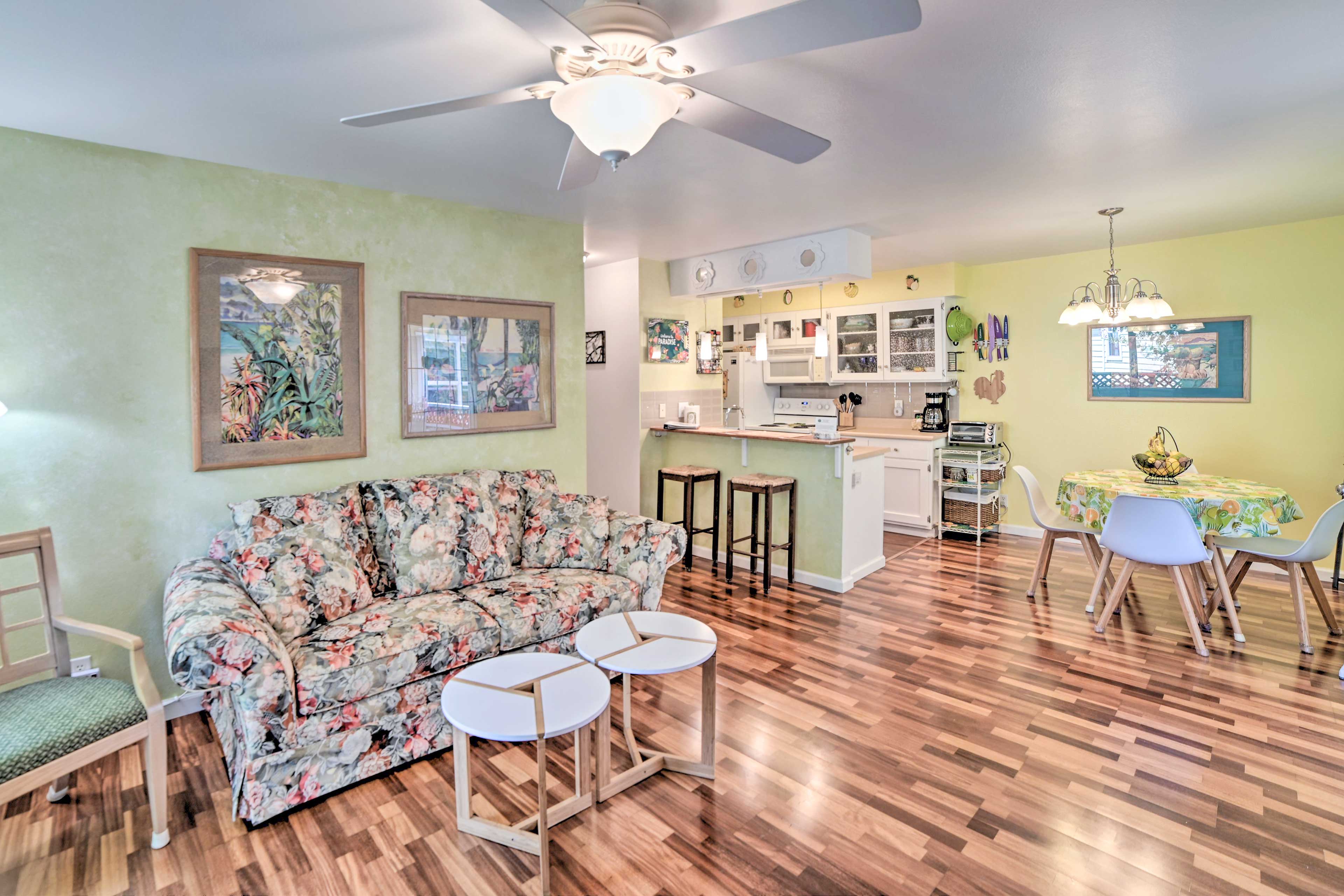 Living Area | Ceiling Fans