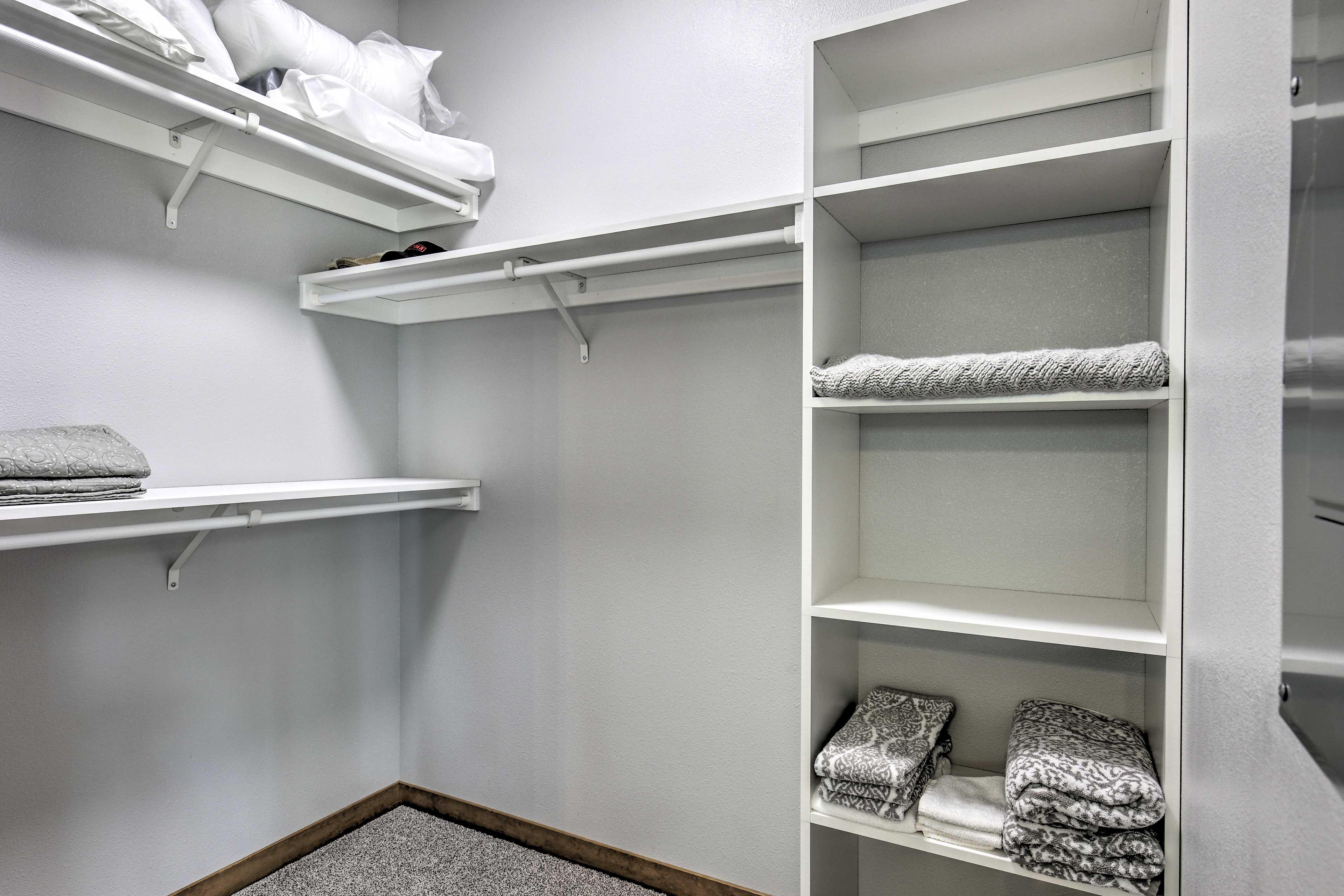 Walk-in Closet