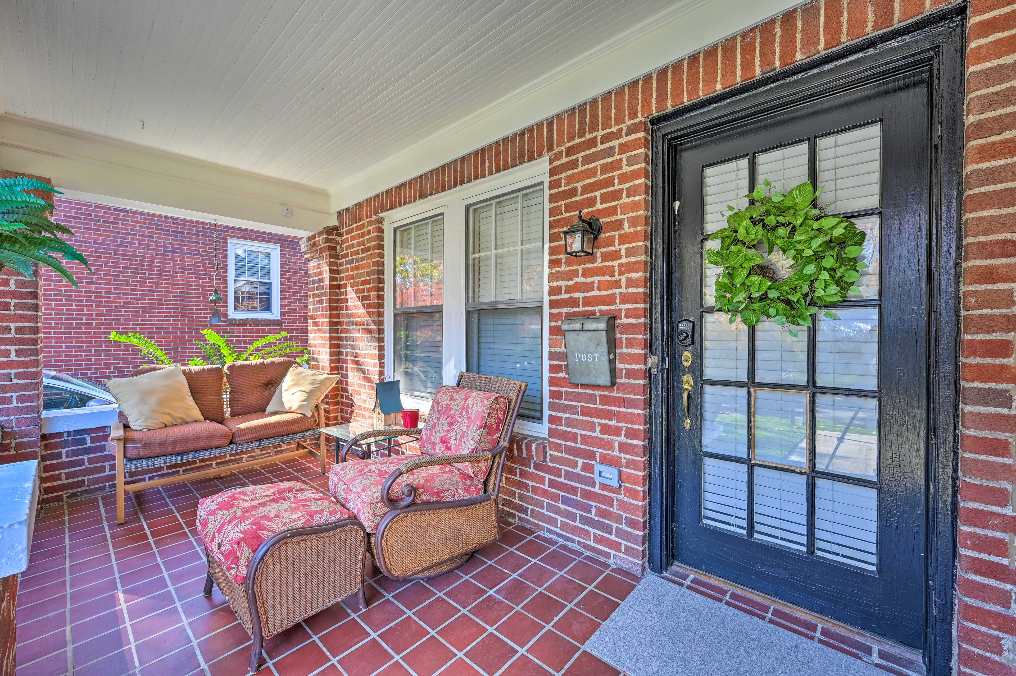 Furnished Front Porch