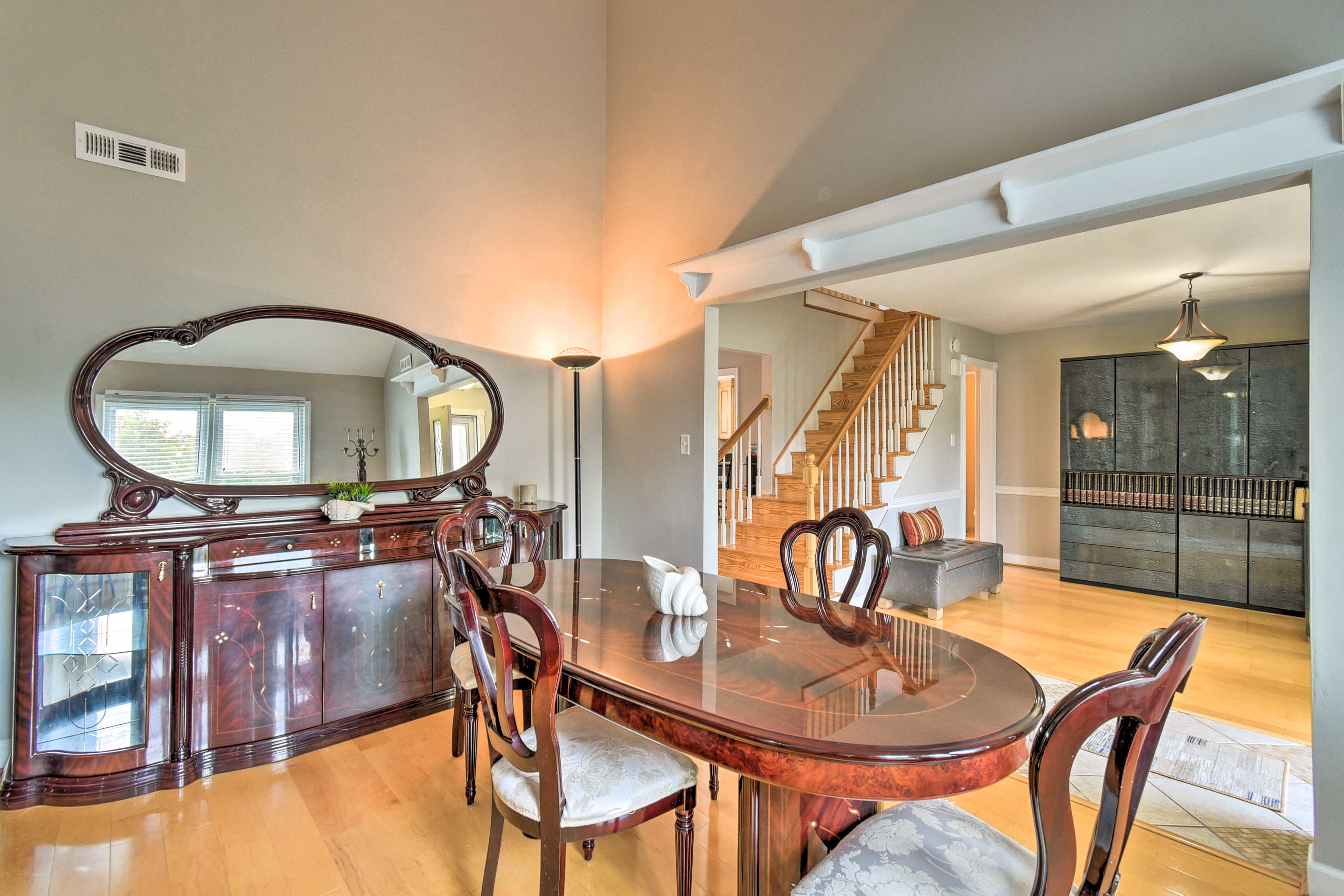 Dining Area | Dishware & Flatware