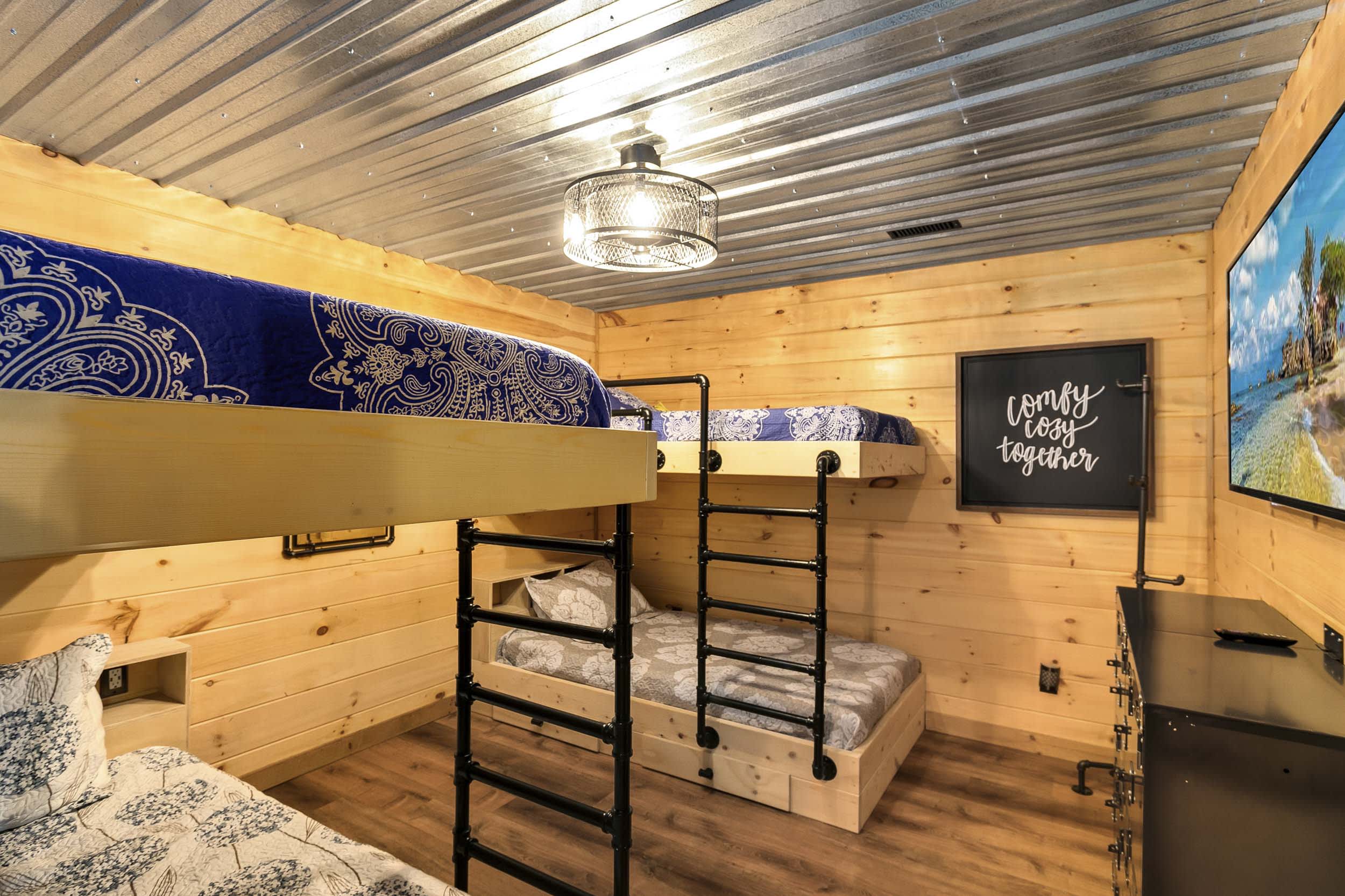 Bedroom 3 | 2 Twin Bunk Beds