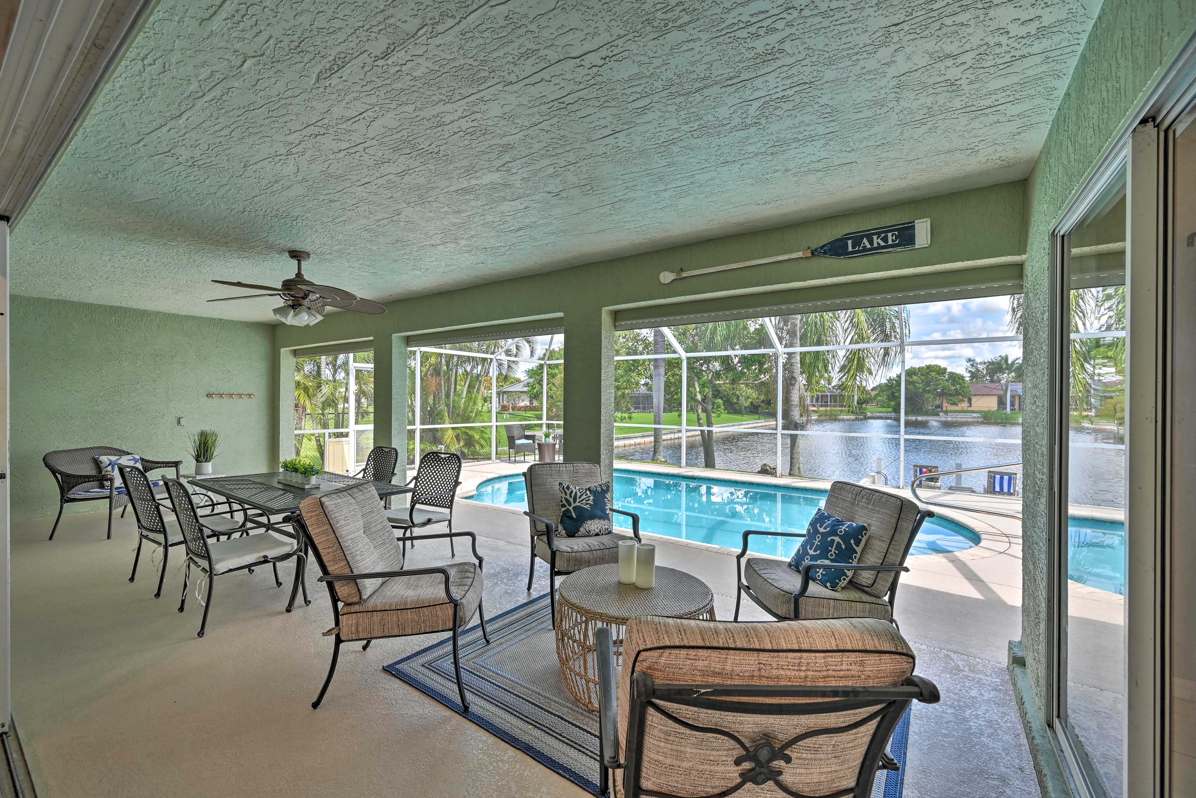 Covered Patio | Outdoor Dining