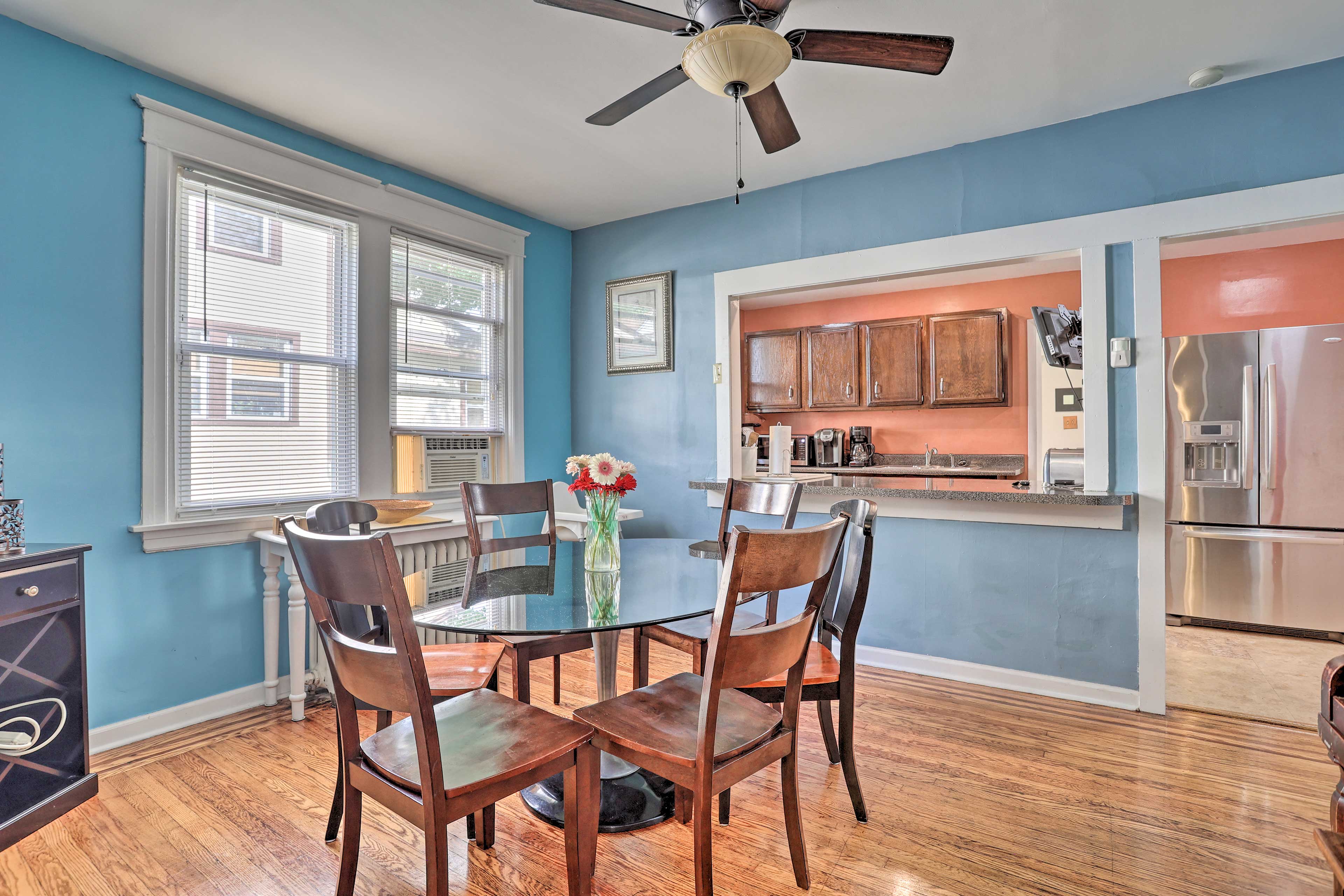 Dining Room | 6-Person Dining Table