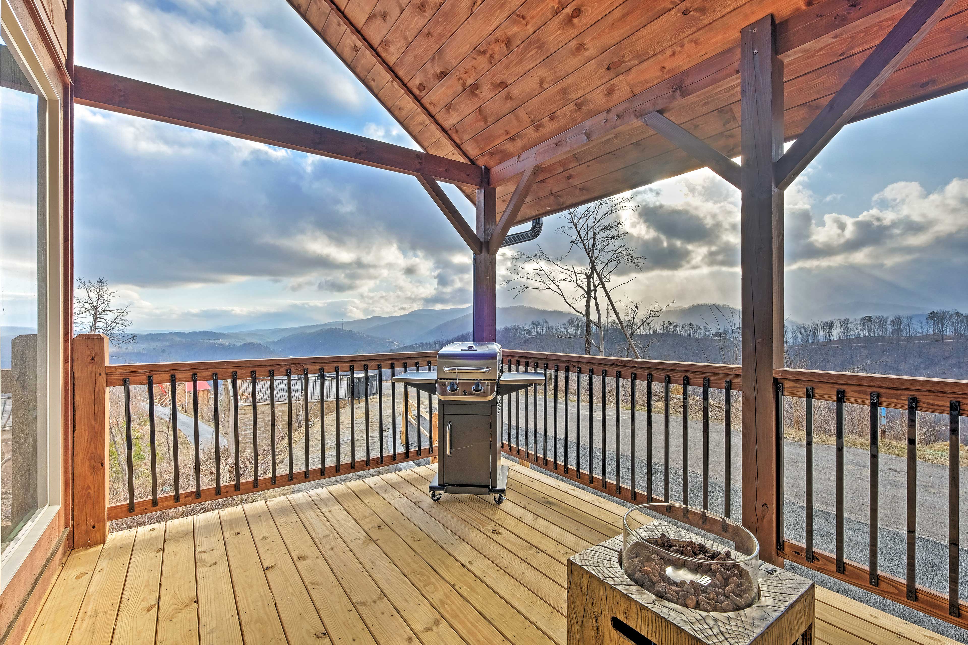 Gatlinburg Vacation Rental | 3BR | 3BA | 2,200 Sq Ft | Stairs Required