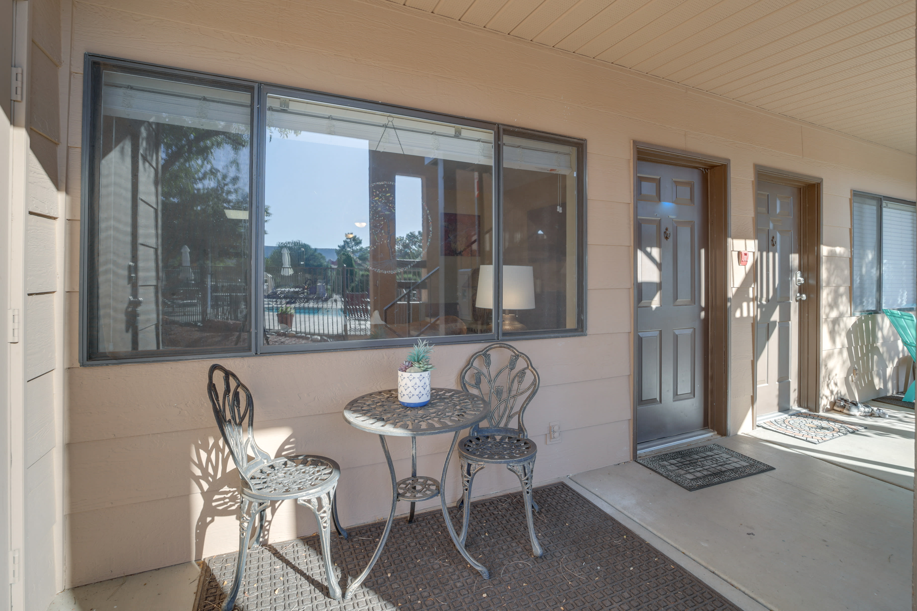 Patio | Outdoor Dining Table