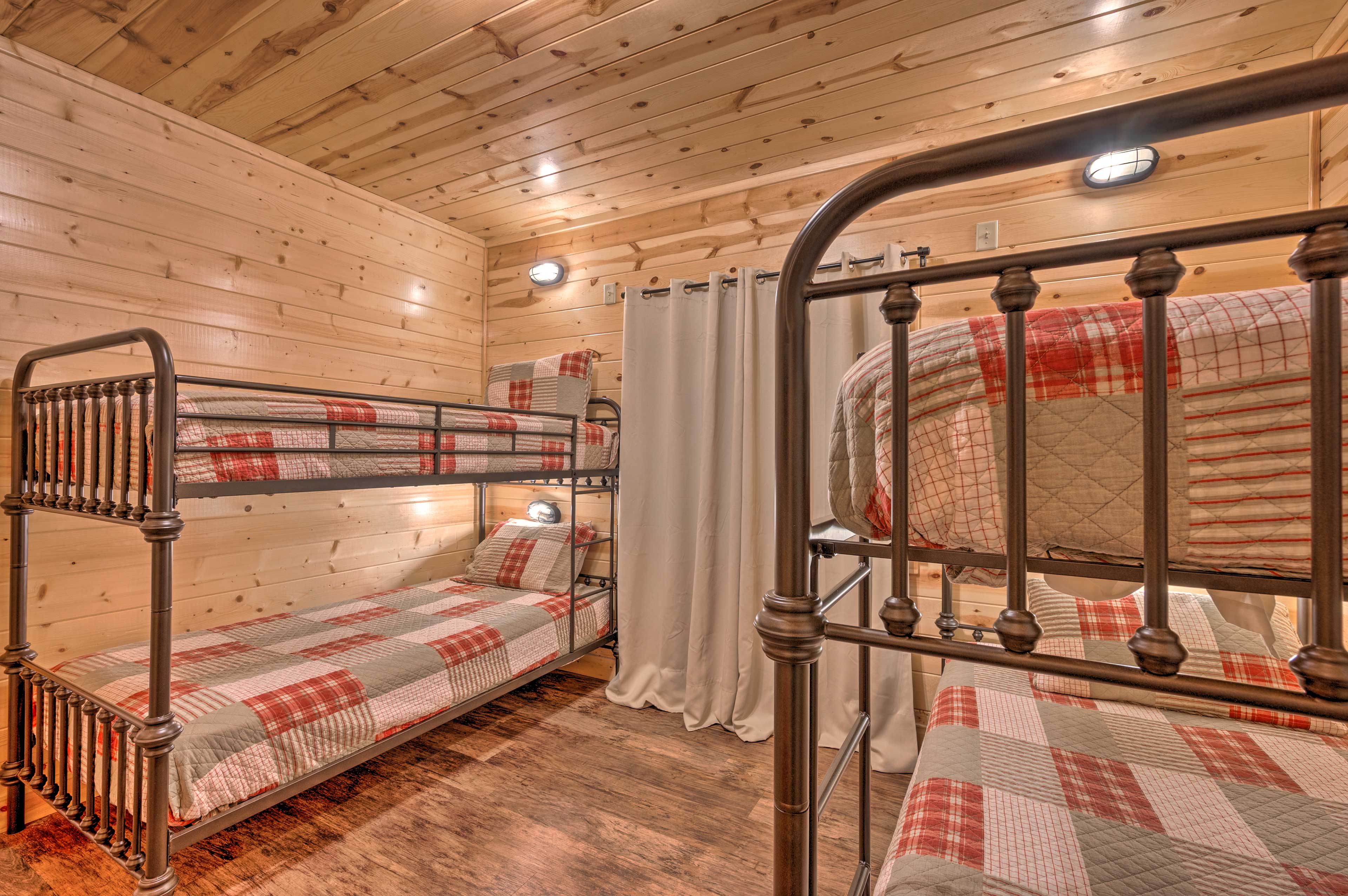 Bedroom 3 | 2 Twin Bunk Beds