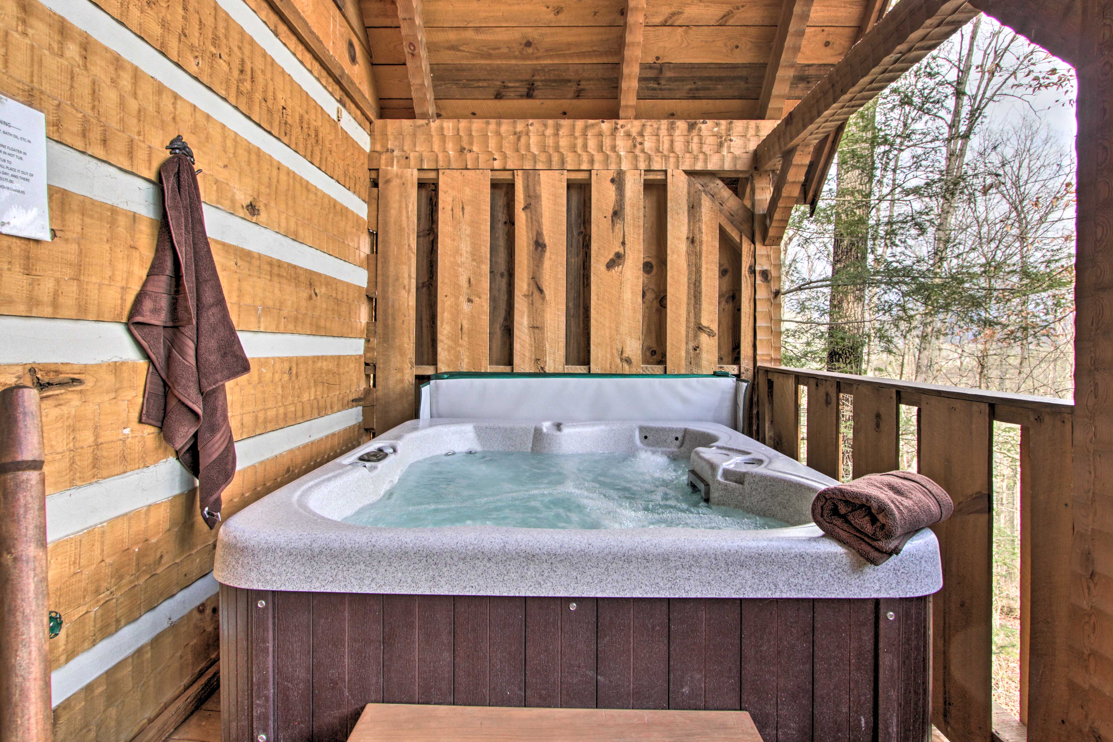 Furnished Deck | Private Hot Tub