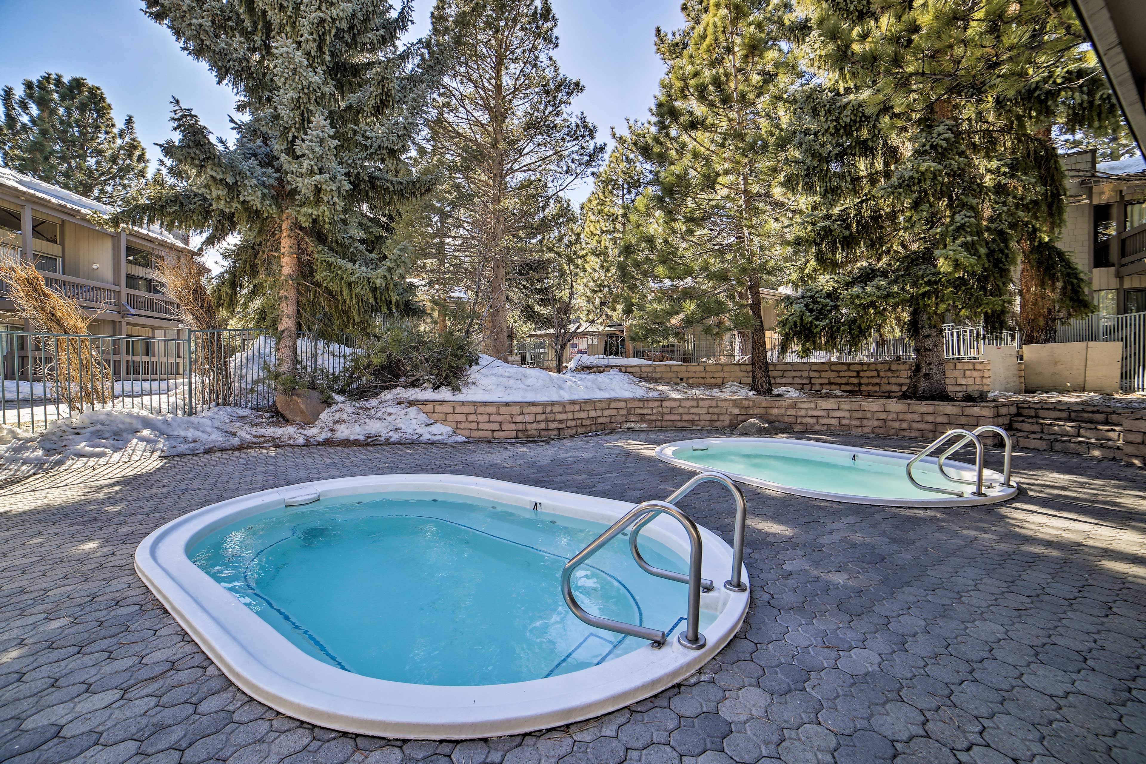 Community Amenities | 2 Large Spas | Seasonal Outdoor Pool | Shuttle to Slopes