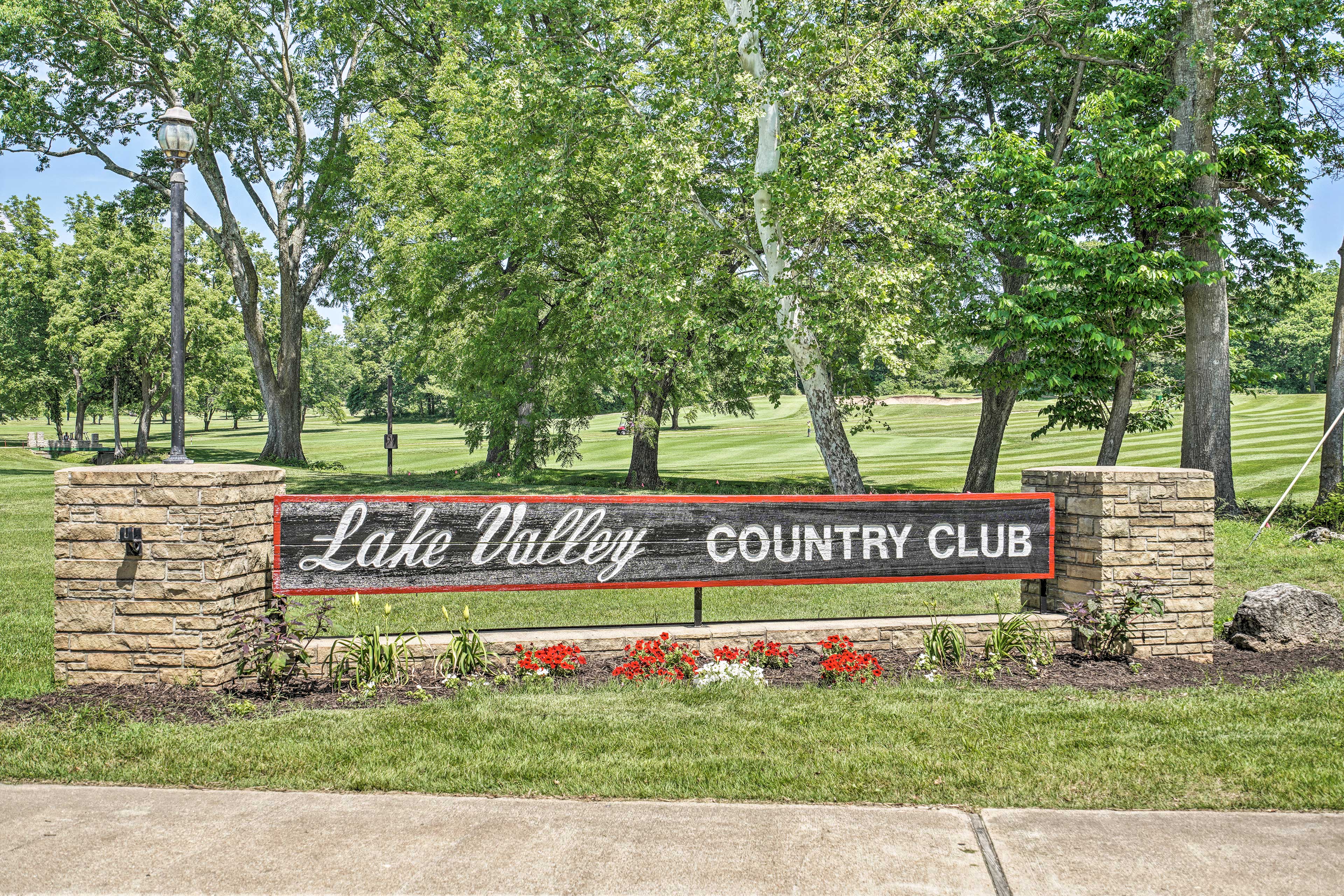 Lake Valley Country Club Nearby