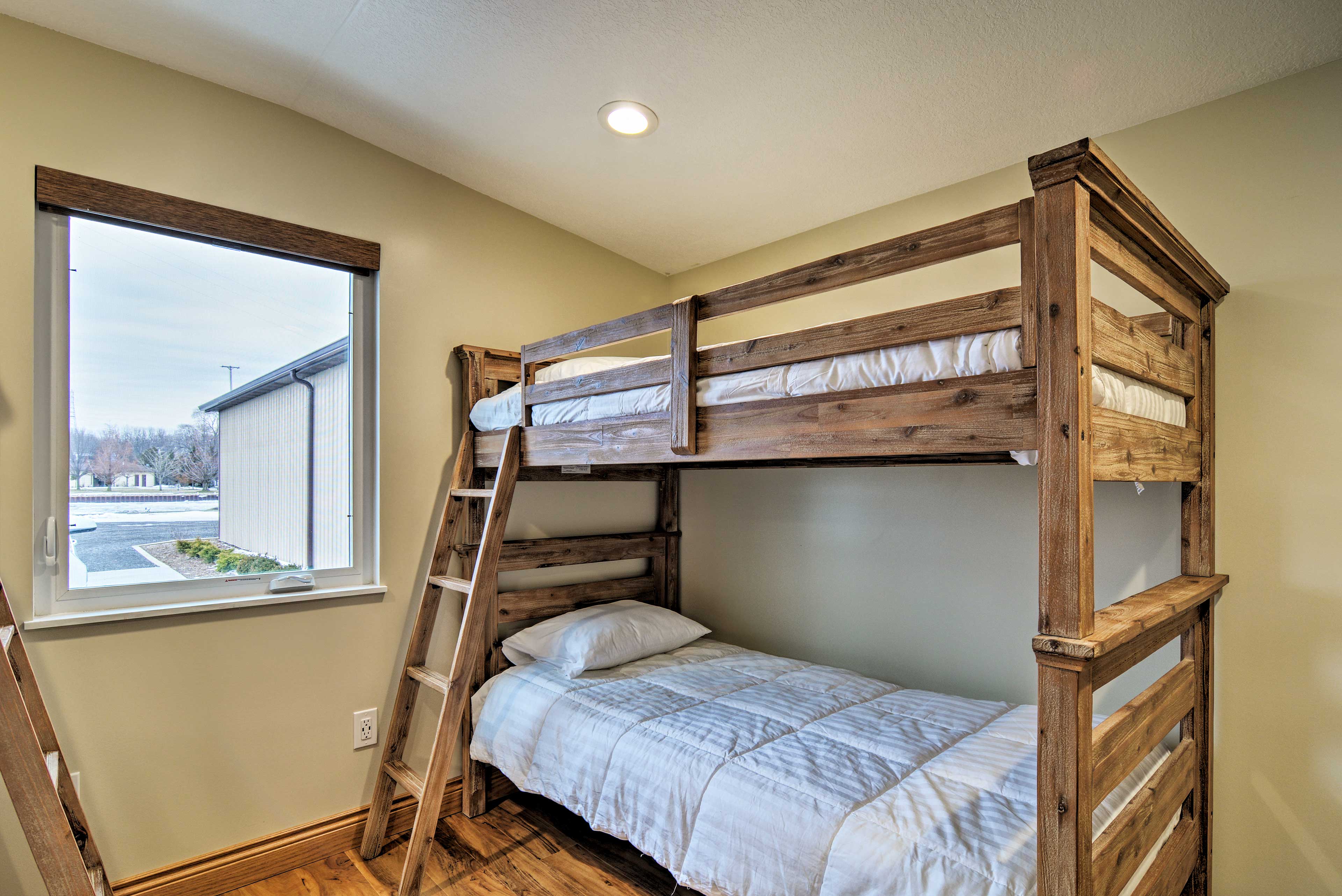 Bedroom 3 | 2 Twin Bunk Beds