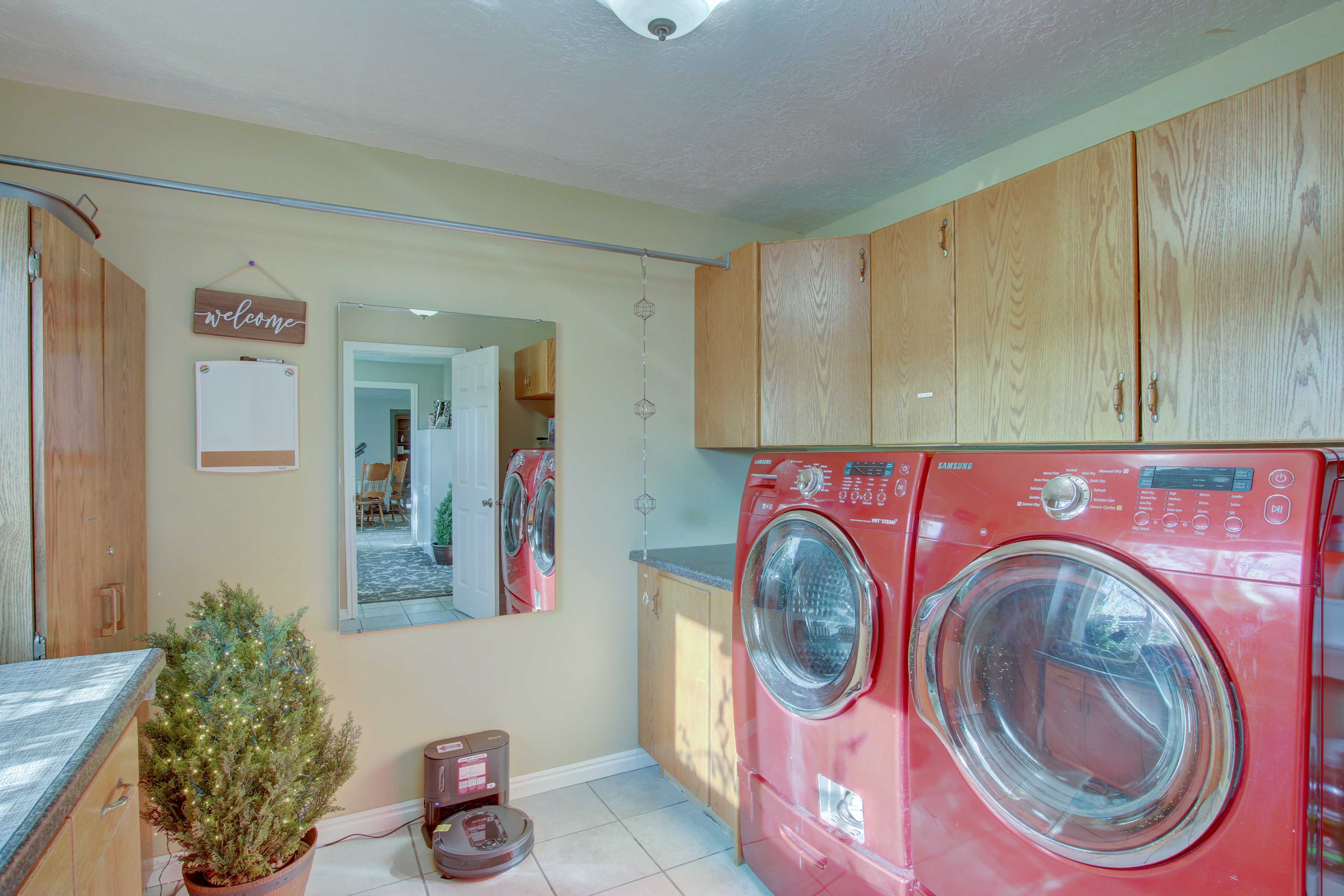 Well-Equipped Kitchen | Washer/Dryer