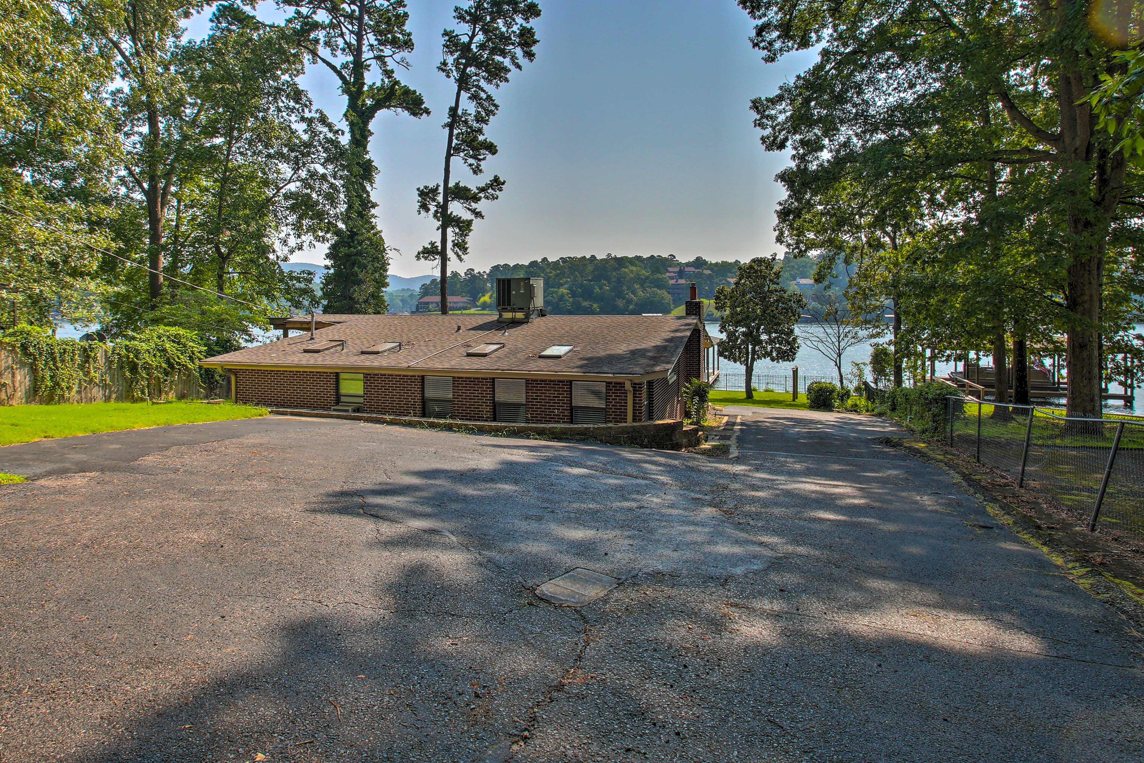 Driveway Parking (4 Vehicles) | Boat Trailer Parking