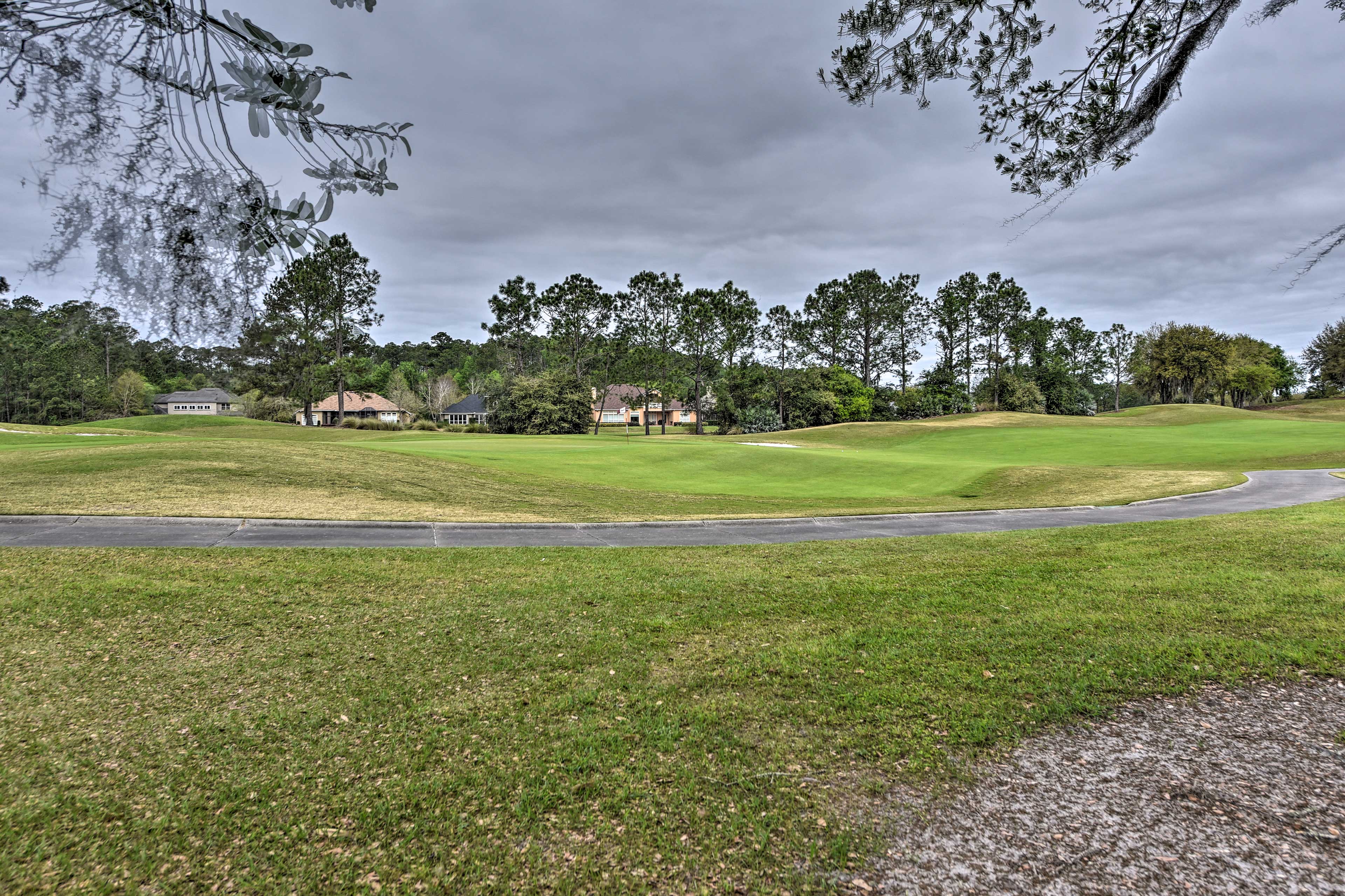 Book yourself a tee time and spend an easygoing day on the green.