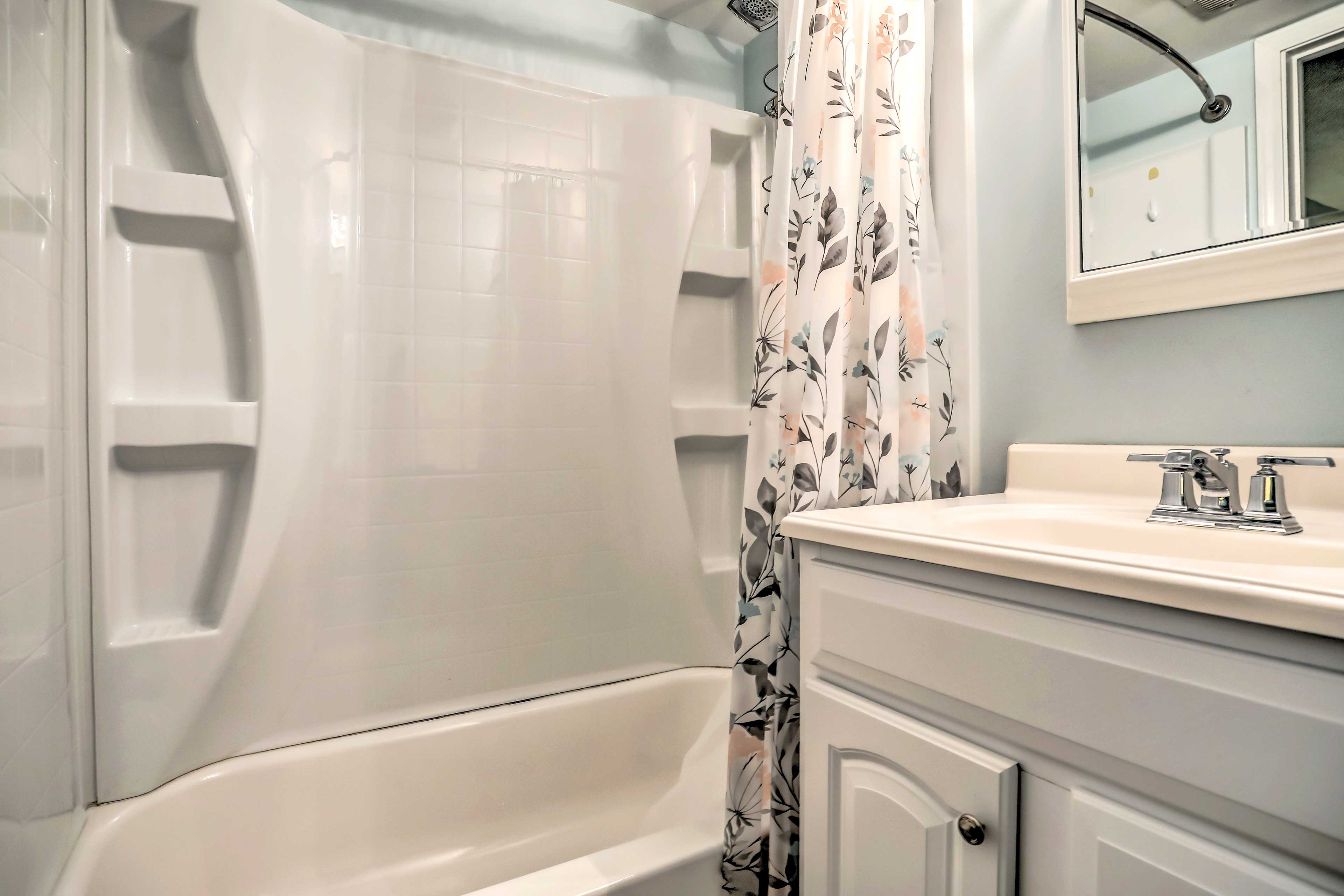 Full Bathroom | Linens & Towels