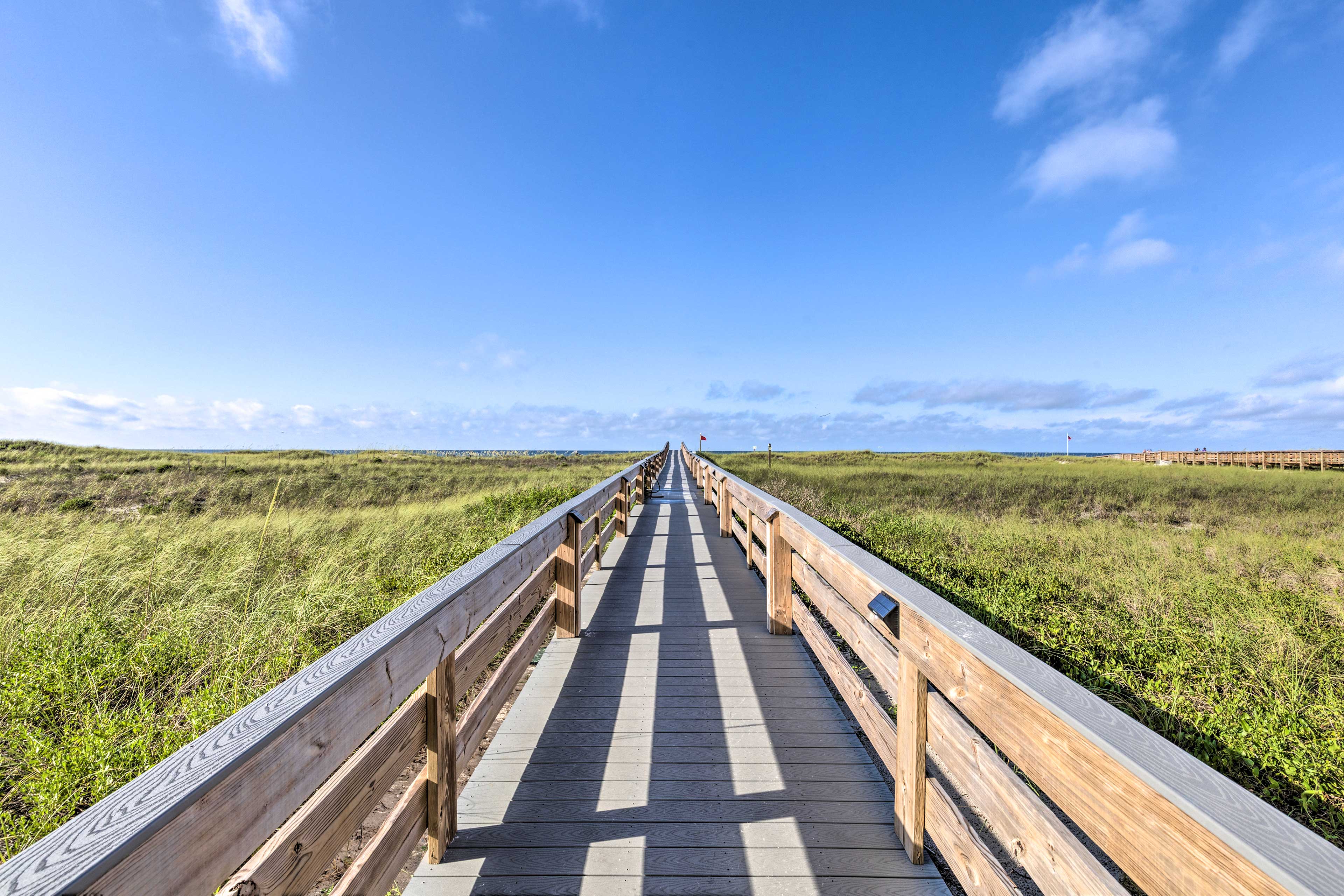 Tidewater Condominium Amenities | Boardwalk to Beach