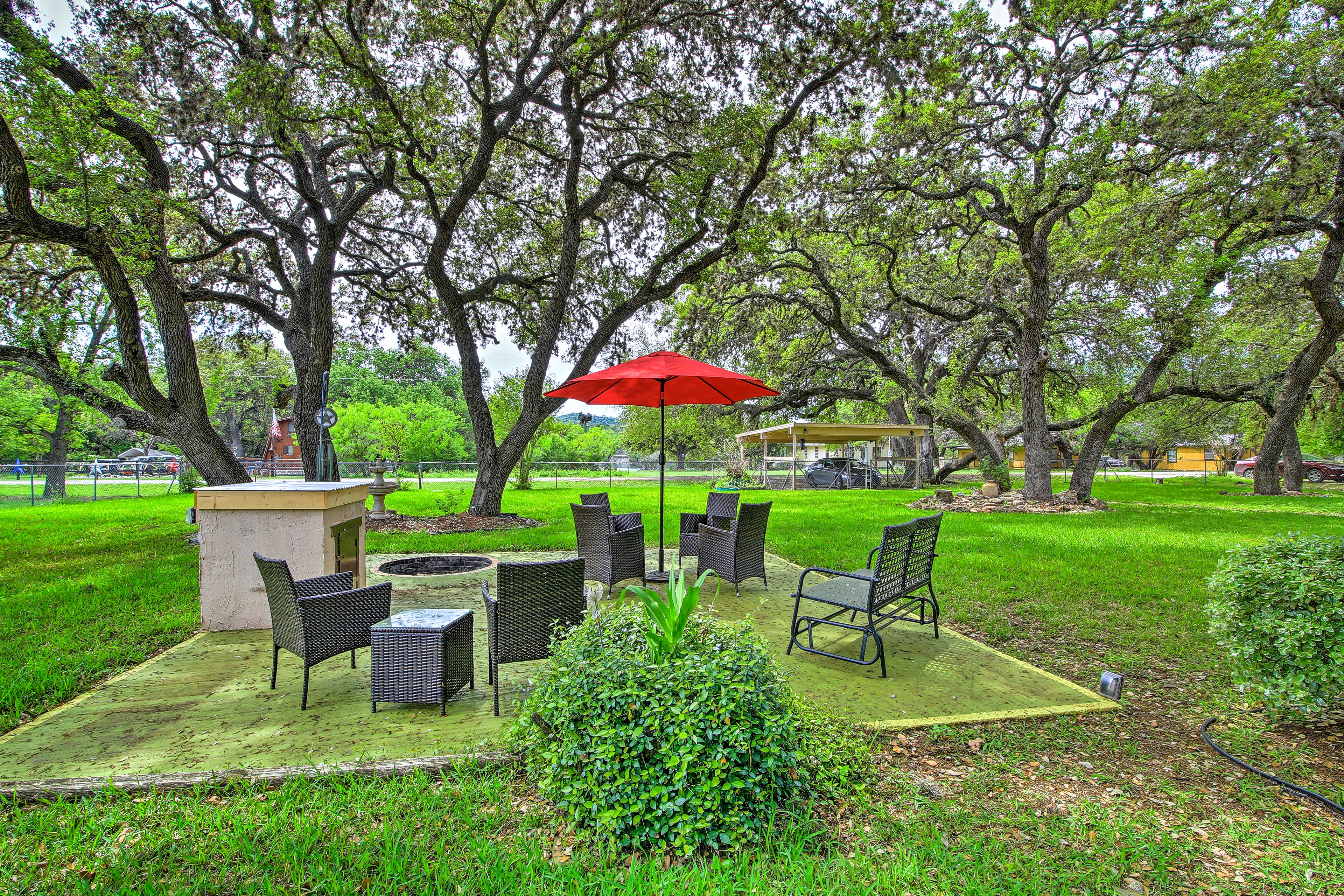 Patio | Fire Pit