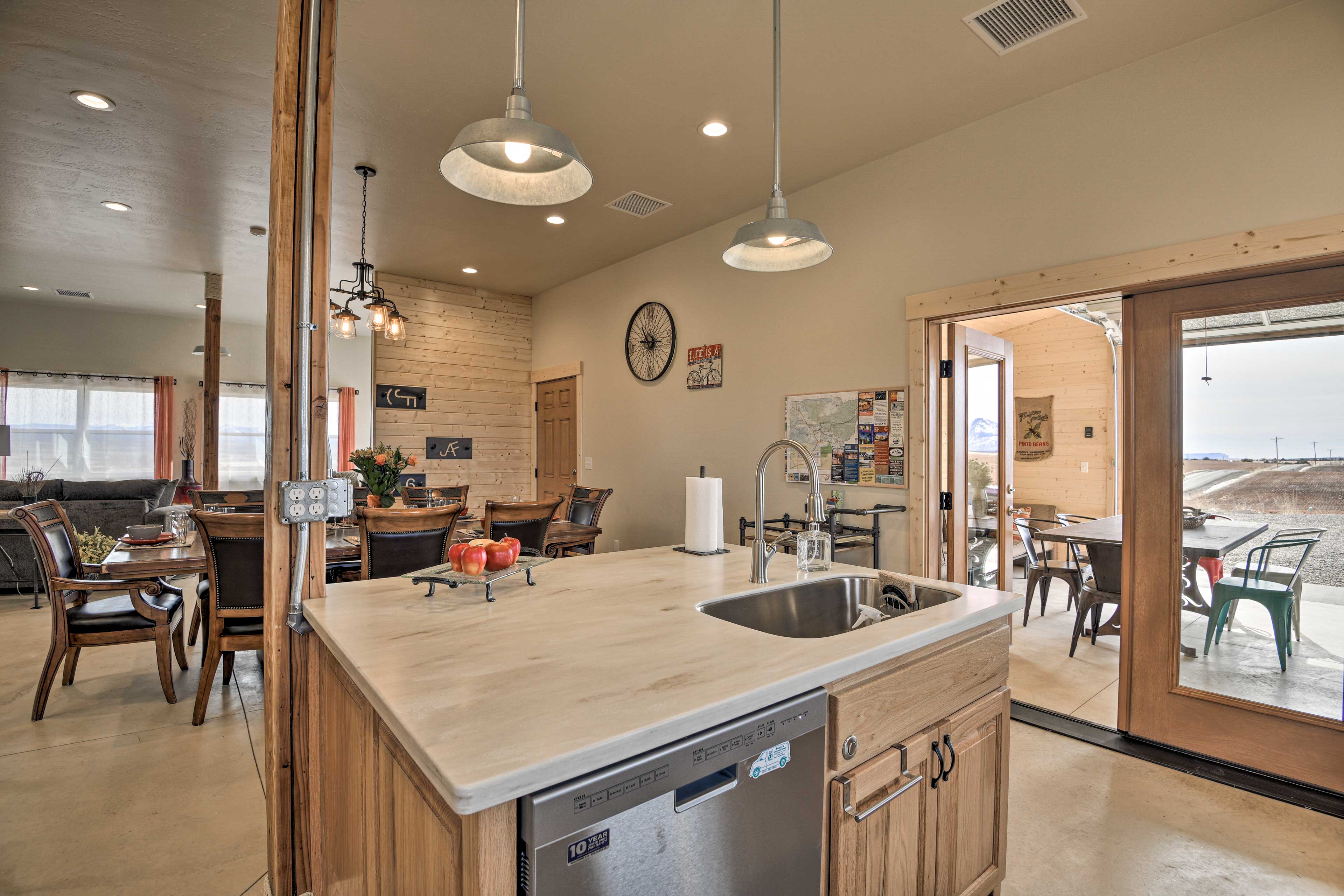 Kitchen | Center Island