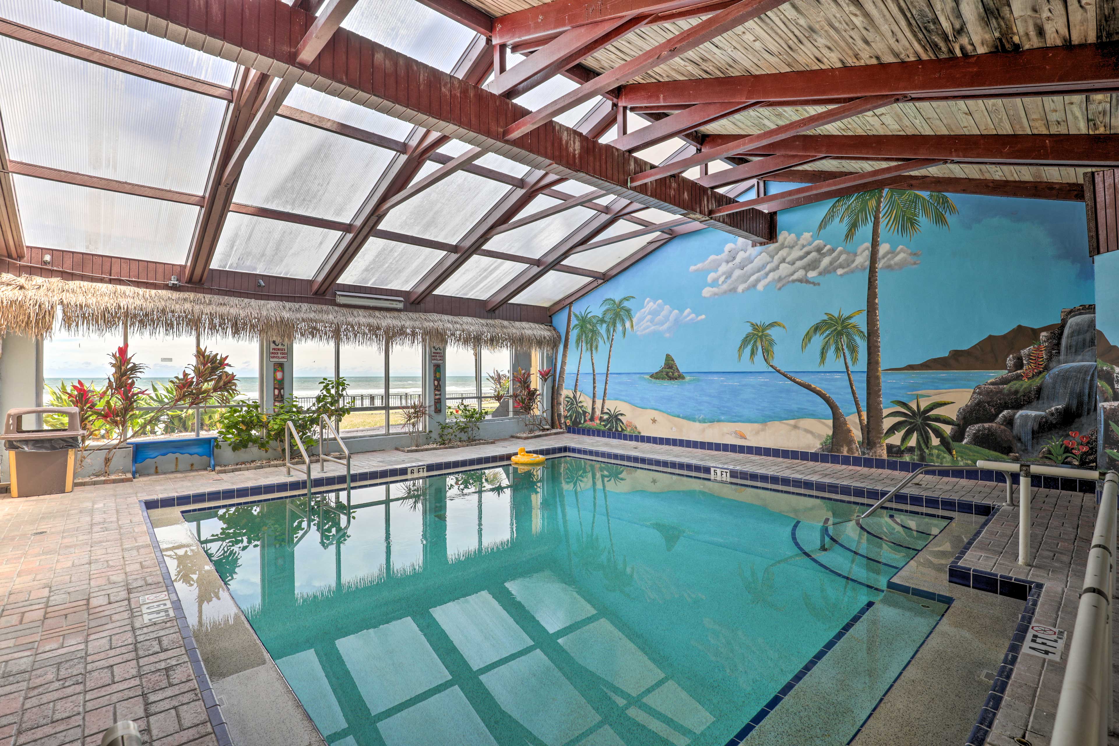 Hawaiian Inn Beach Resort | Indoor Pool