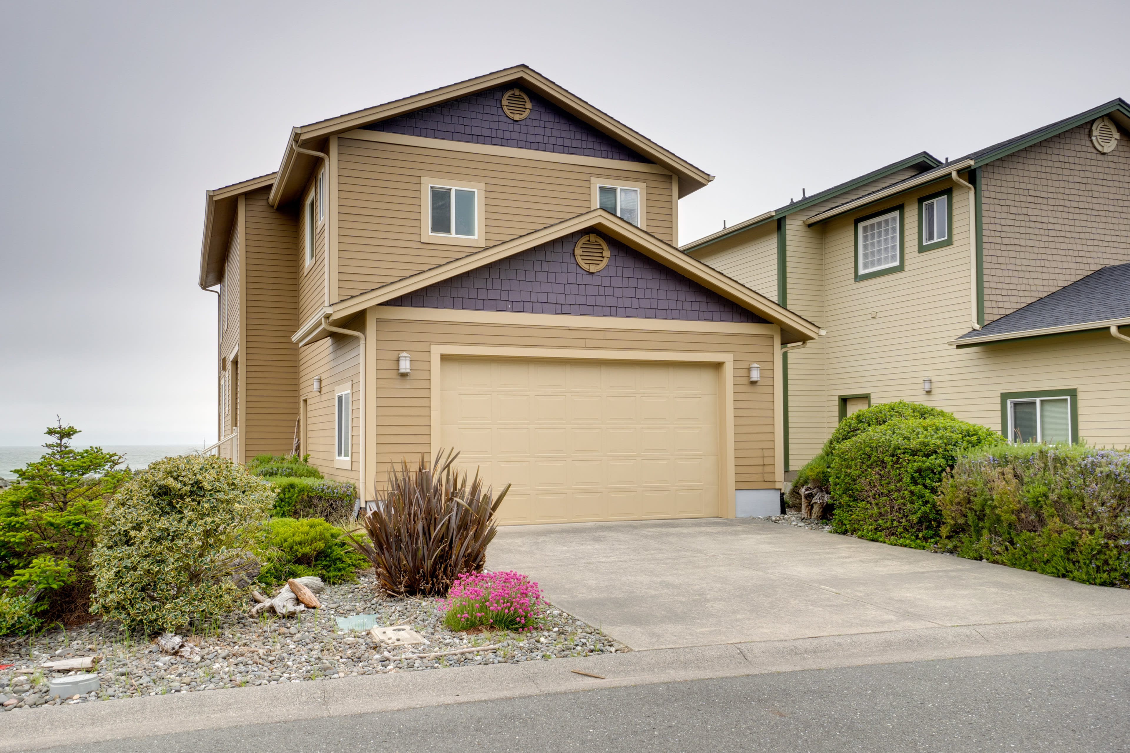 Parking | Driveway (2 Vehicles) | Garage (2 Vehicles) | Street Parking