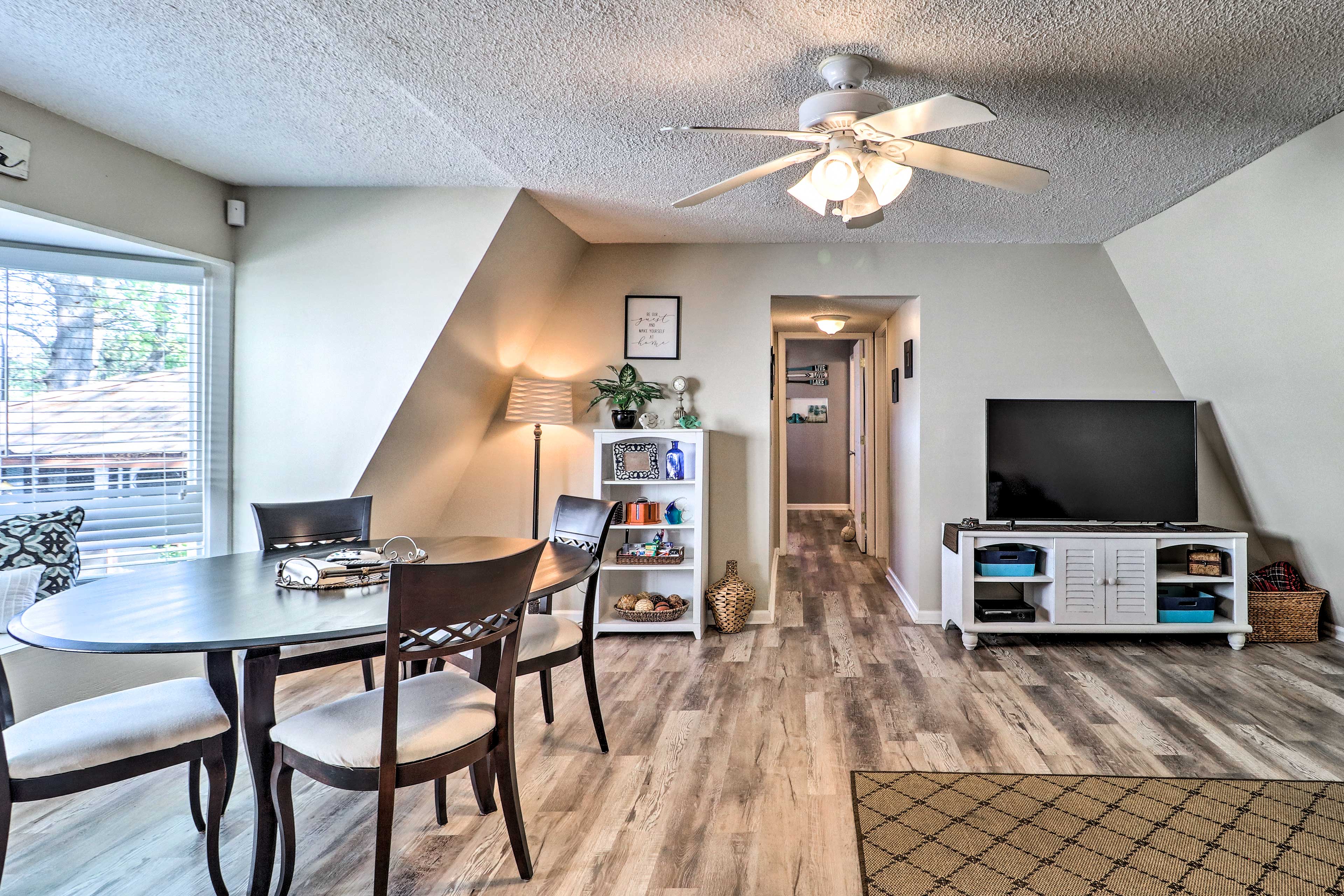 Dining Area | Dishware & Flatware