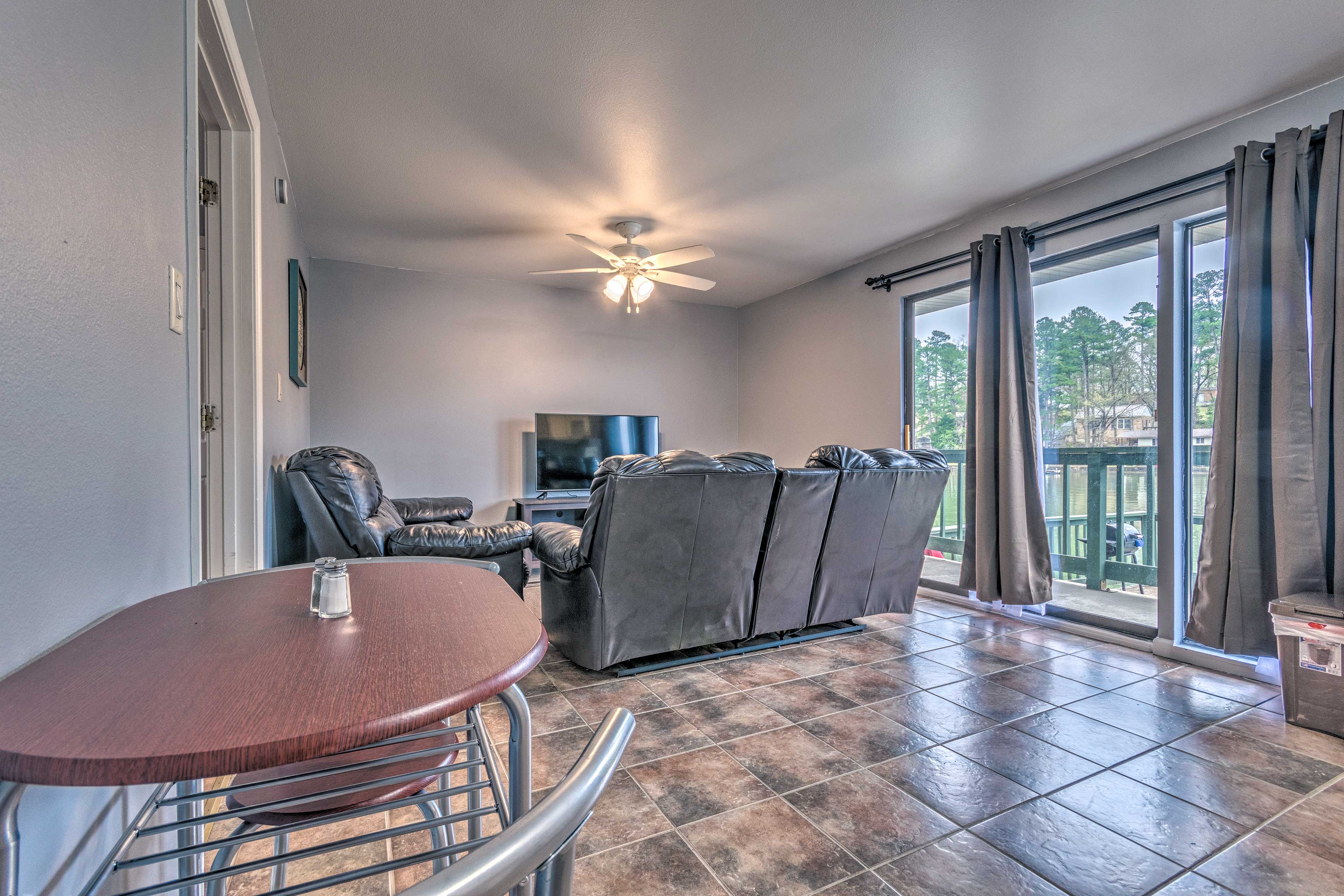 Dining Area | Dishware & Flatware