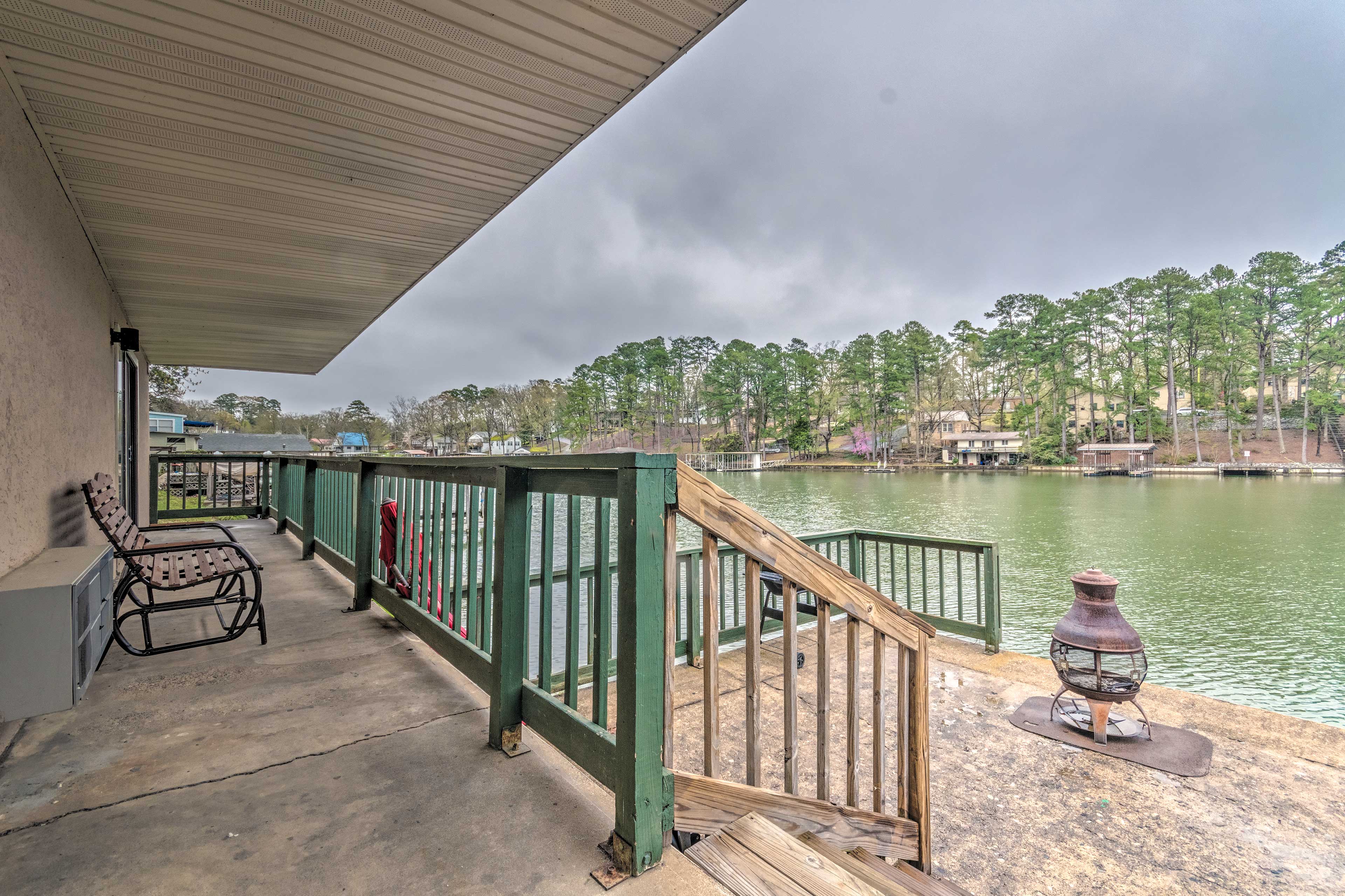 Shared Patio | Fire Pit | Outdoor Dining Area