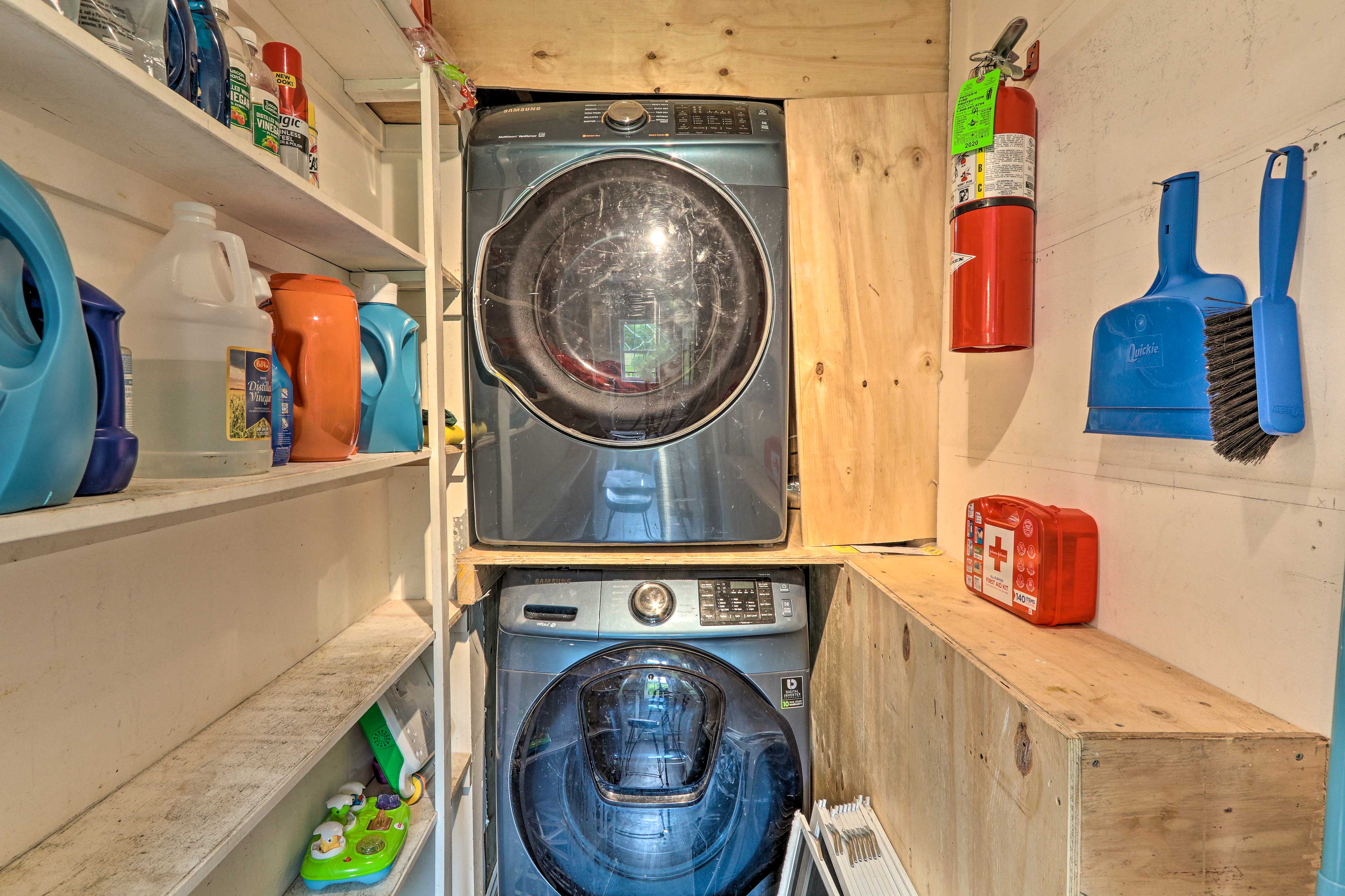 In-Unit Laundry | Washer & Dryer