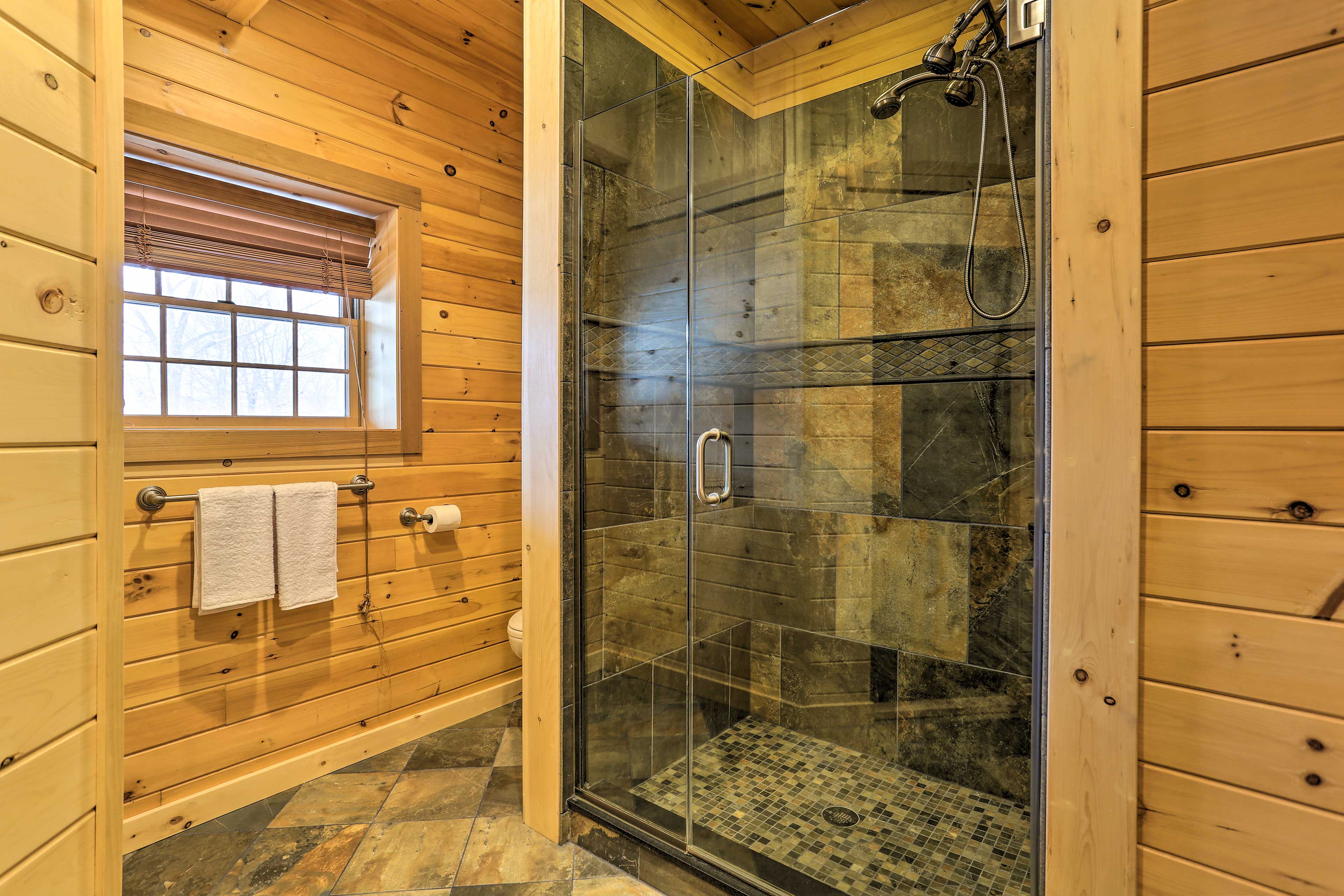 Bathroom | Walk-In Shower | Towels Provided