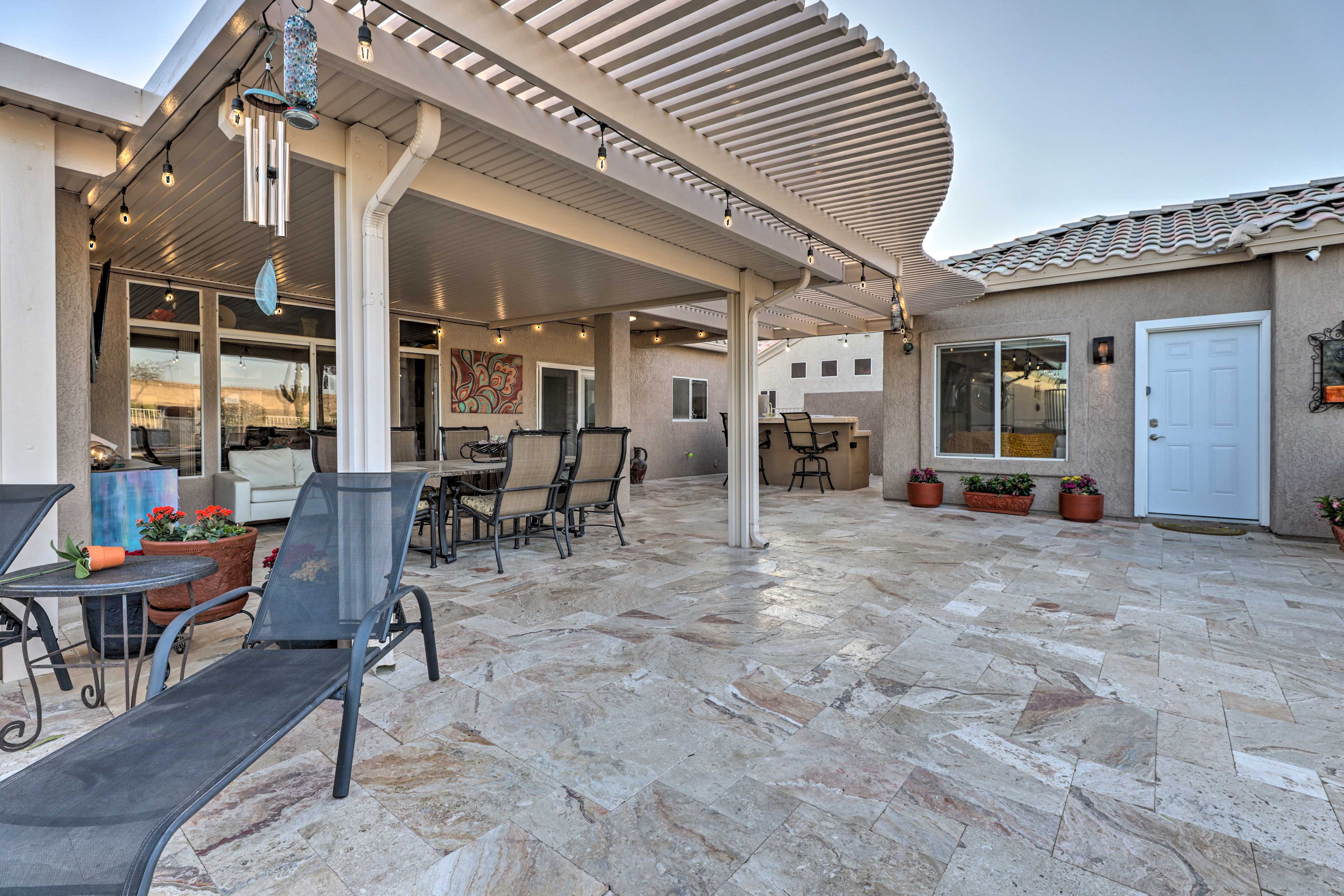 Shared Amenities | Covered Patio