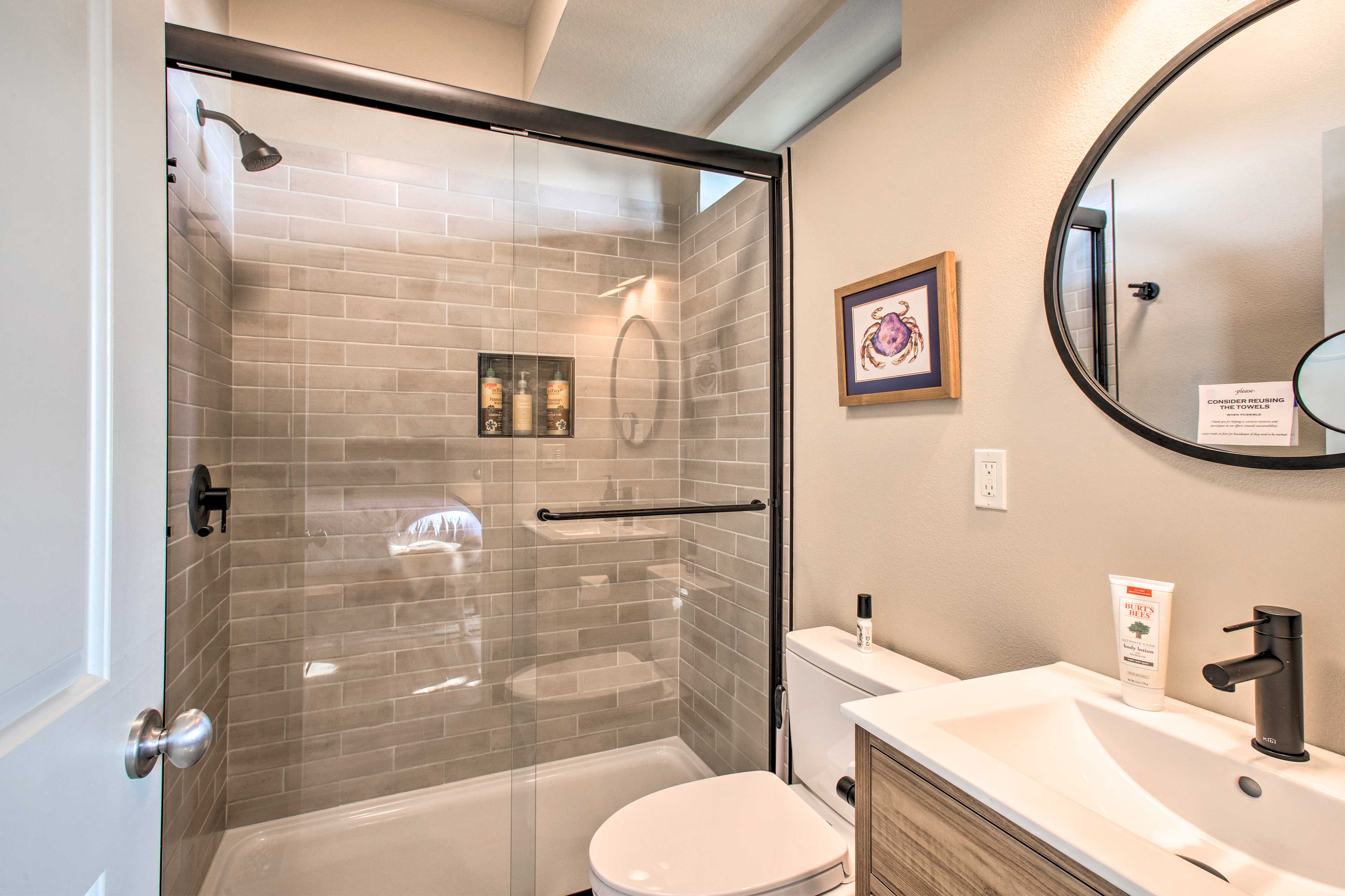 Another full bathroom makes showering a breeze!