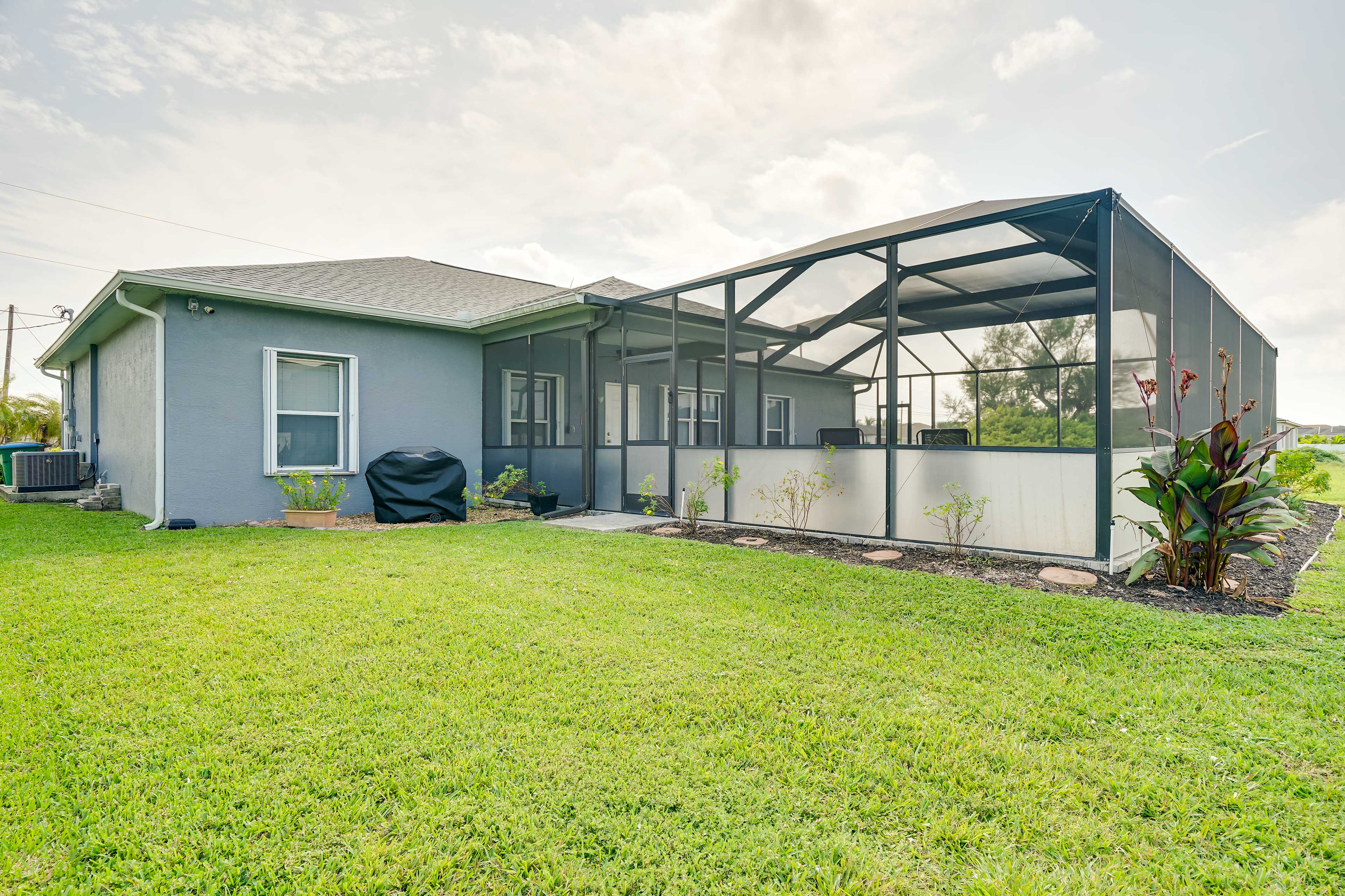 Private Exterior Space: Gas Grill