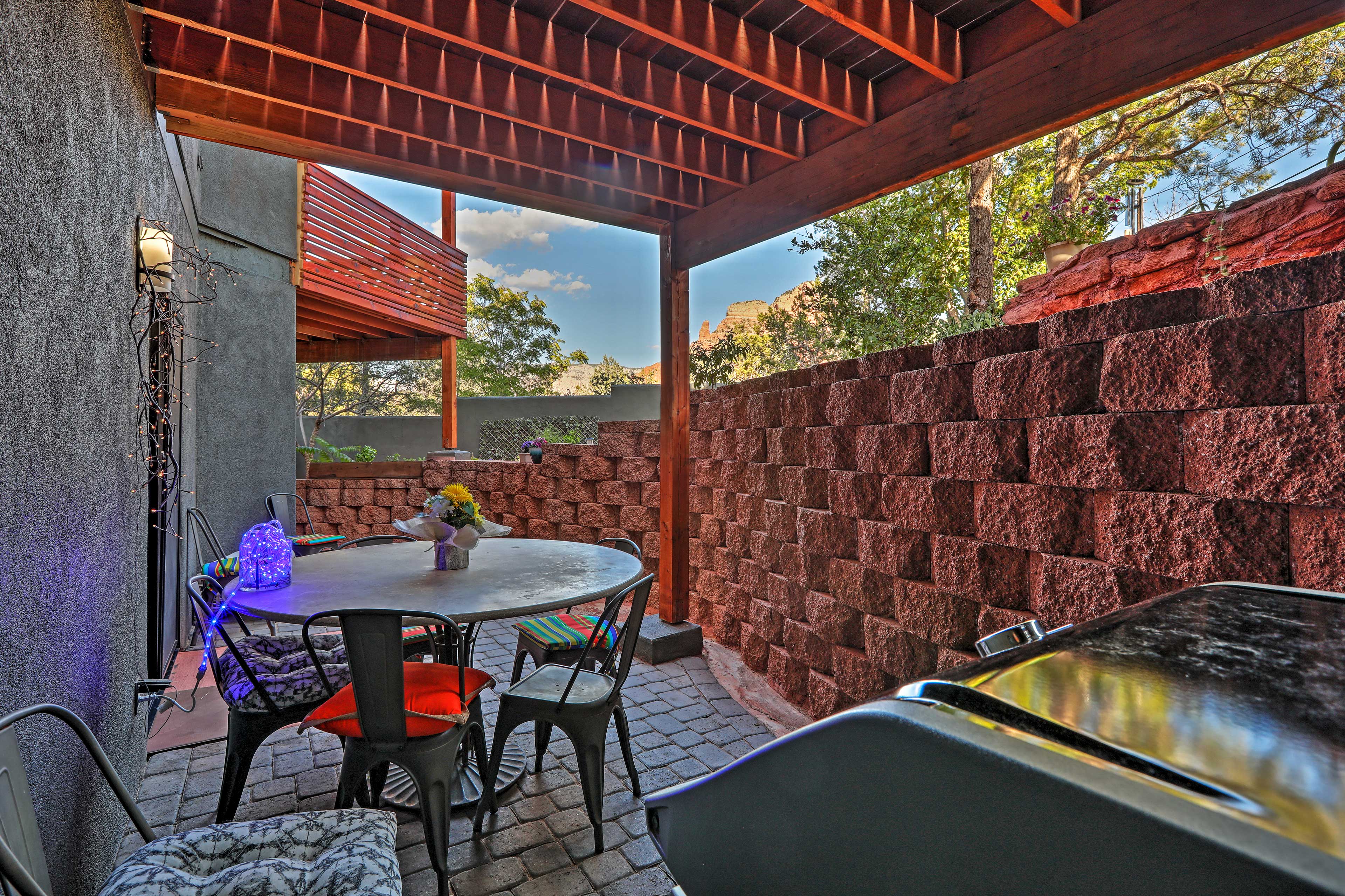 Patio | Outdoor Dining Area | Gas Grill