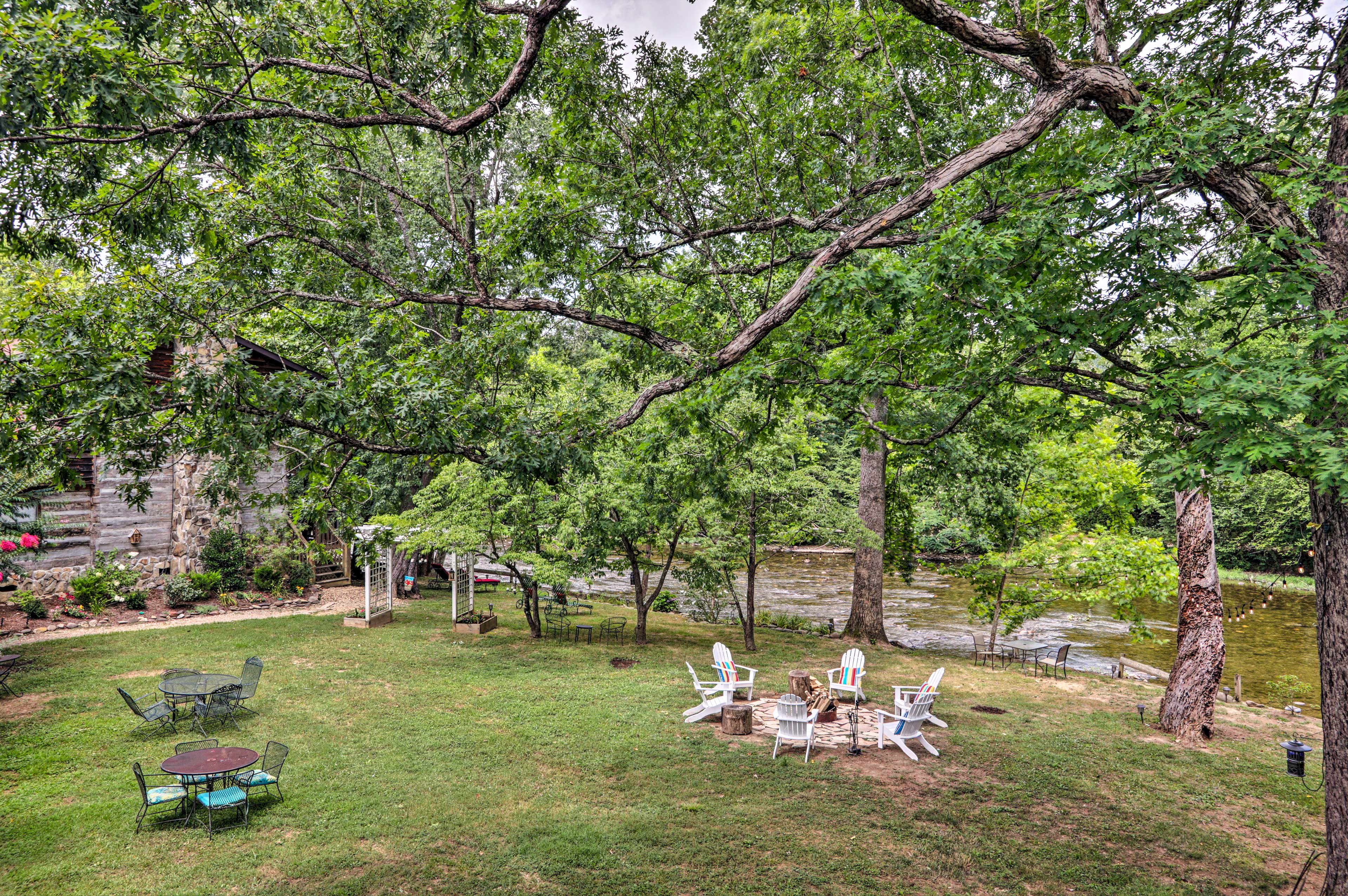 Shared Outdoor Space | Fire Pit