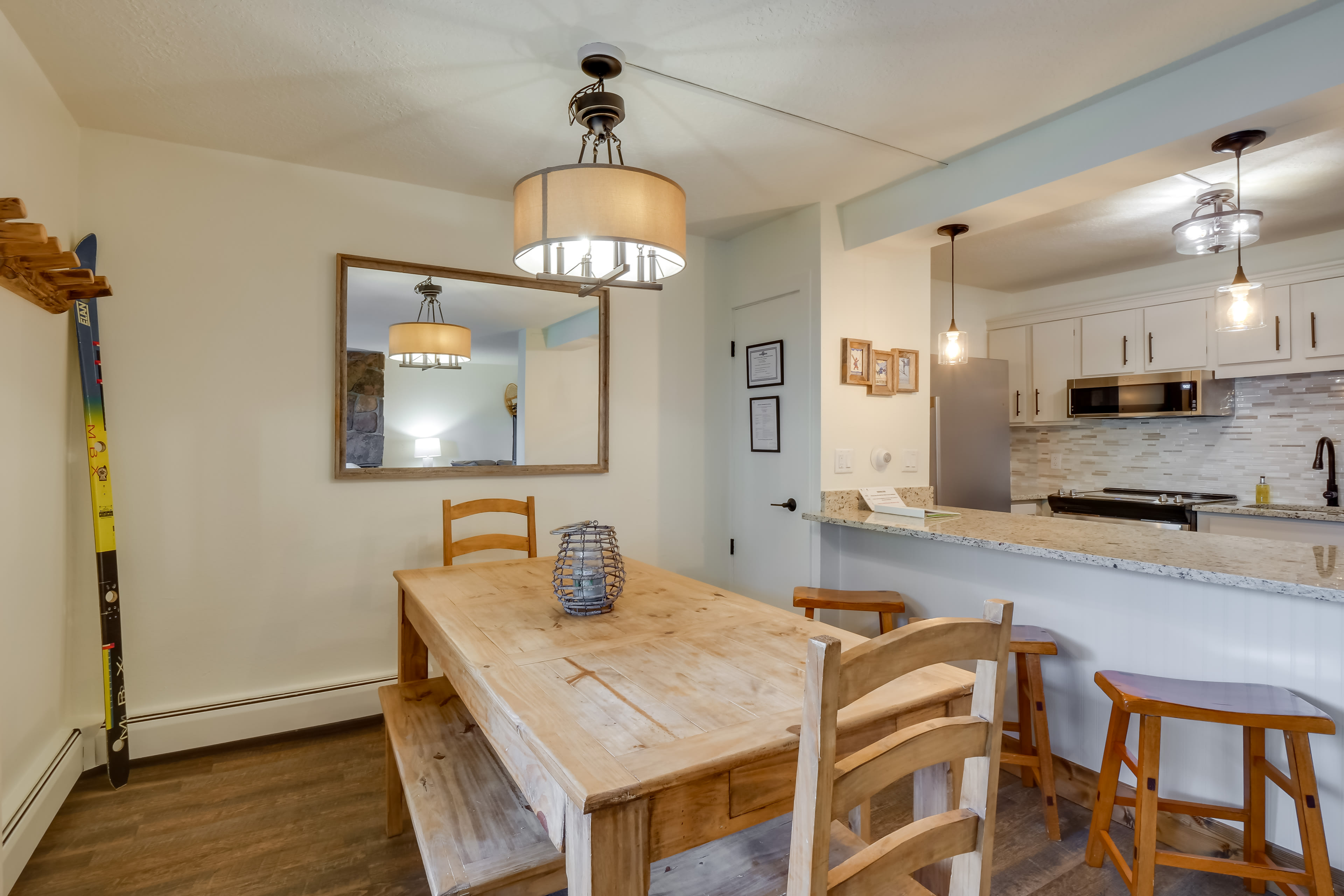 Dining Area | Dishes & Flatware Provided