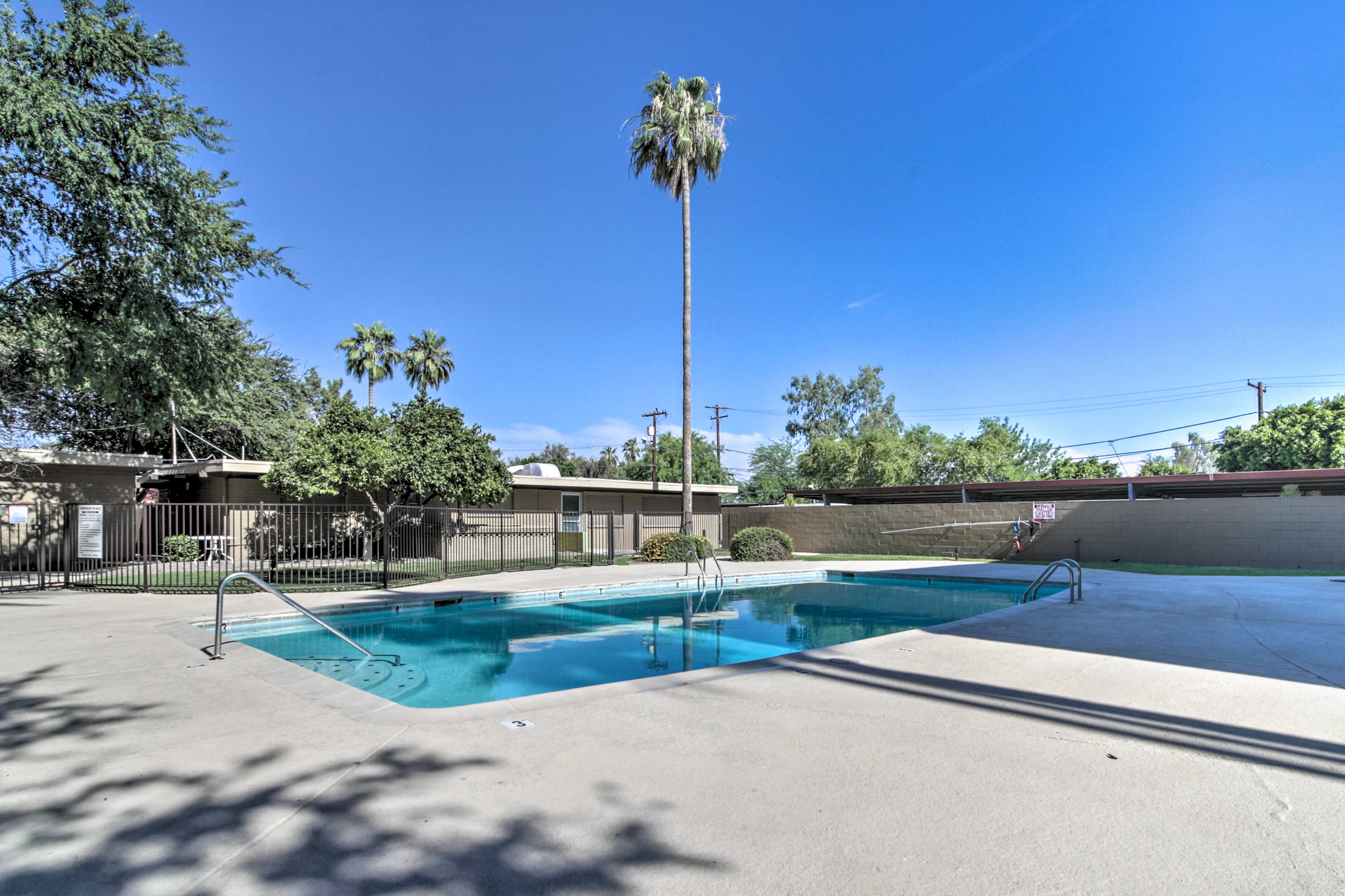 Community Amenities: Pool | Grilling Area