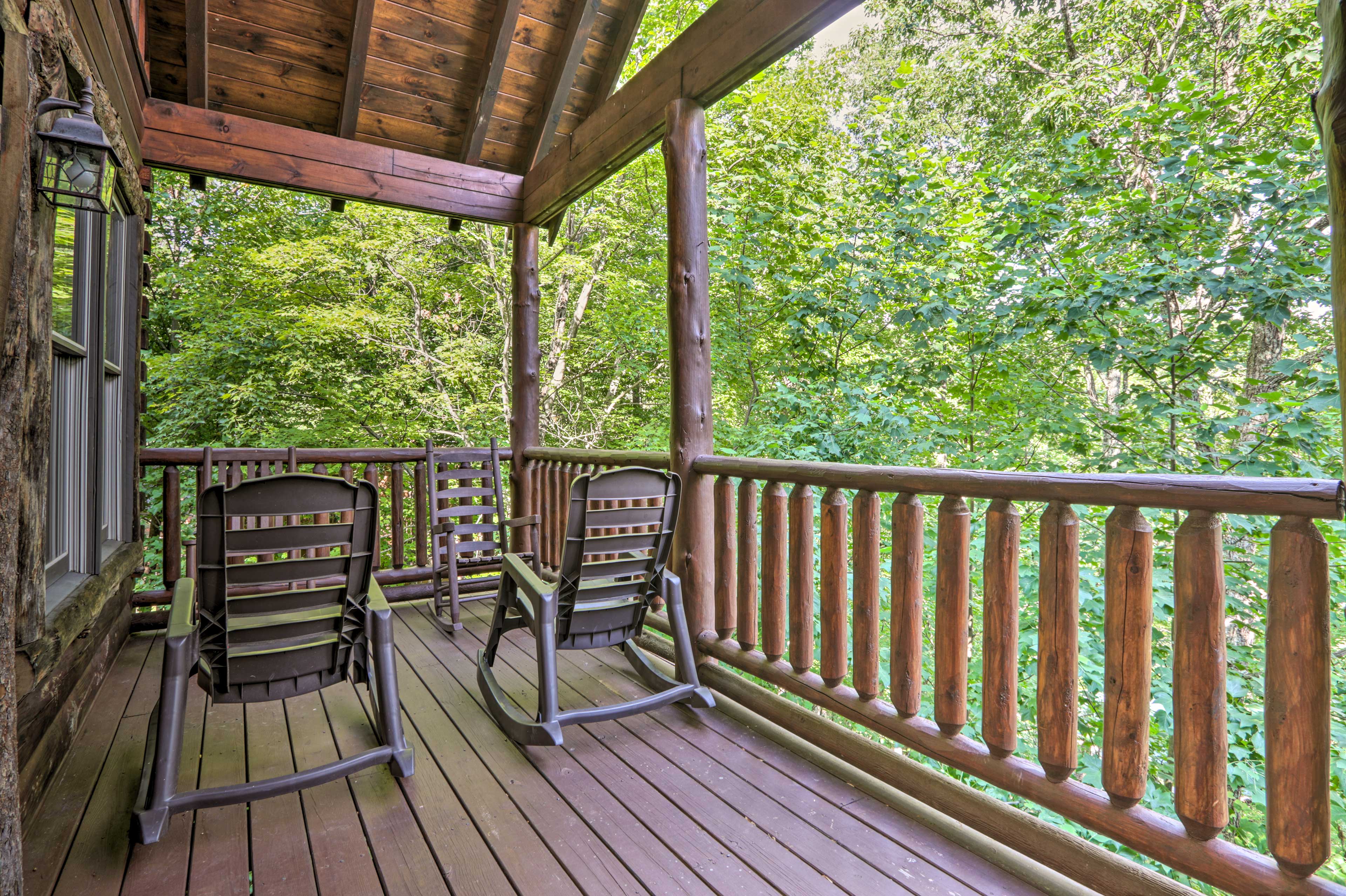 Step outside to the covered deck!